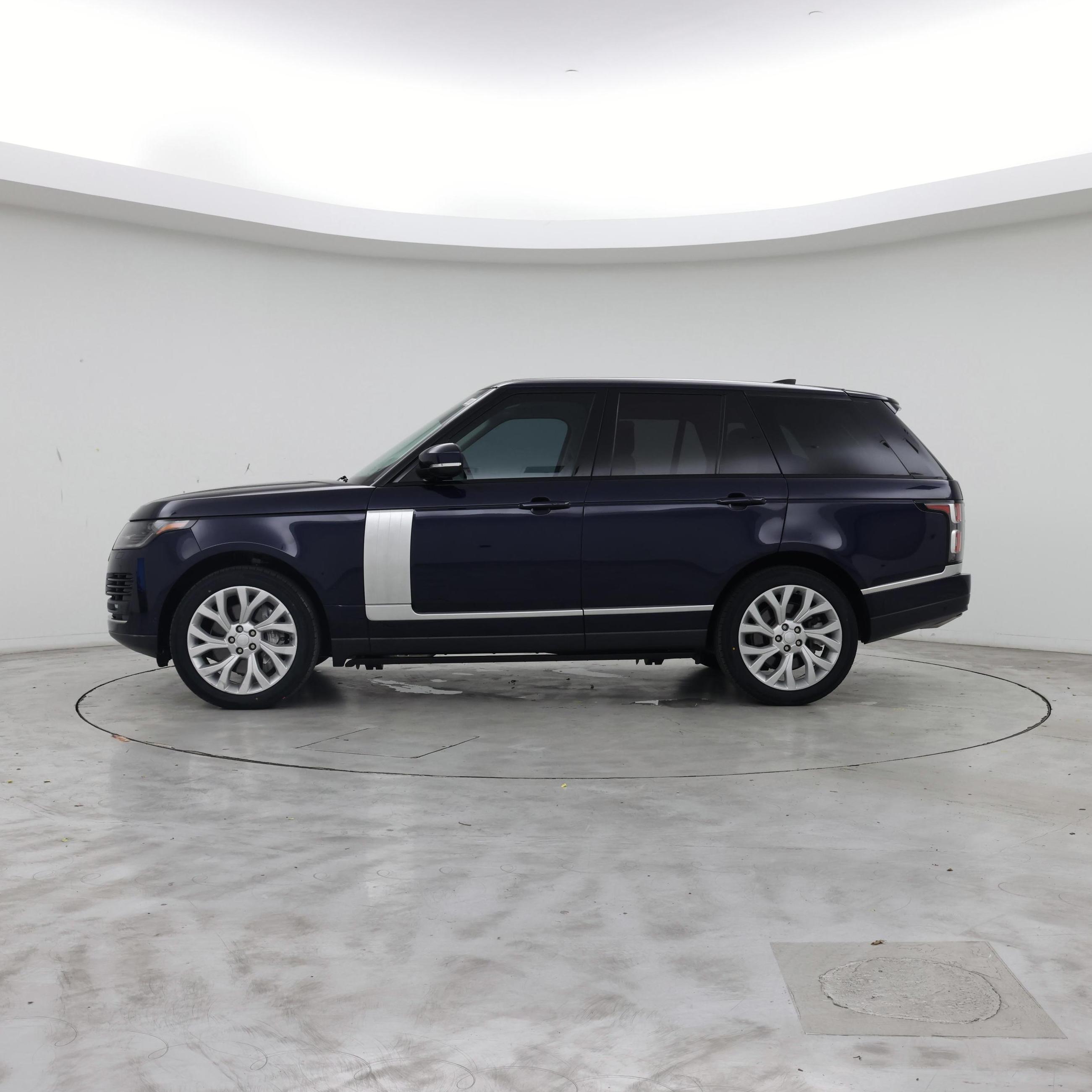 Thumbnail: 2021 Land Rover Range Rover - 3