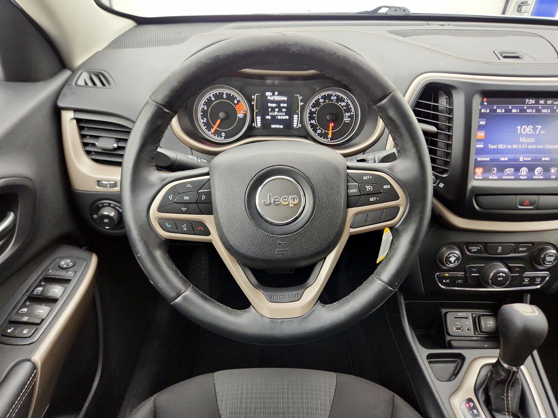 Thumbnail: 2017 Jeep Cherokee - 10