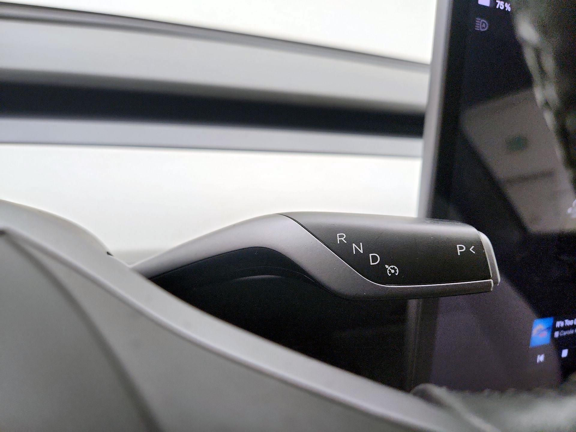 Thumbnail: 2023 Tesla Model Y - 17