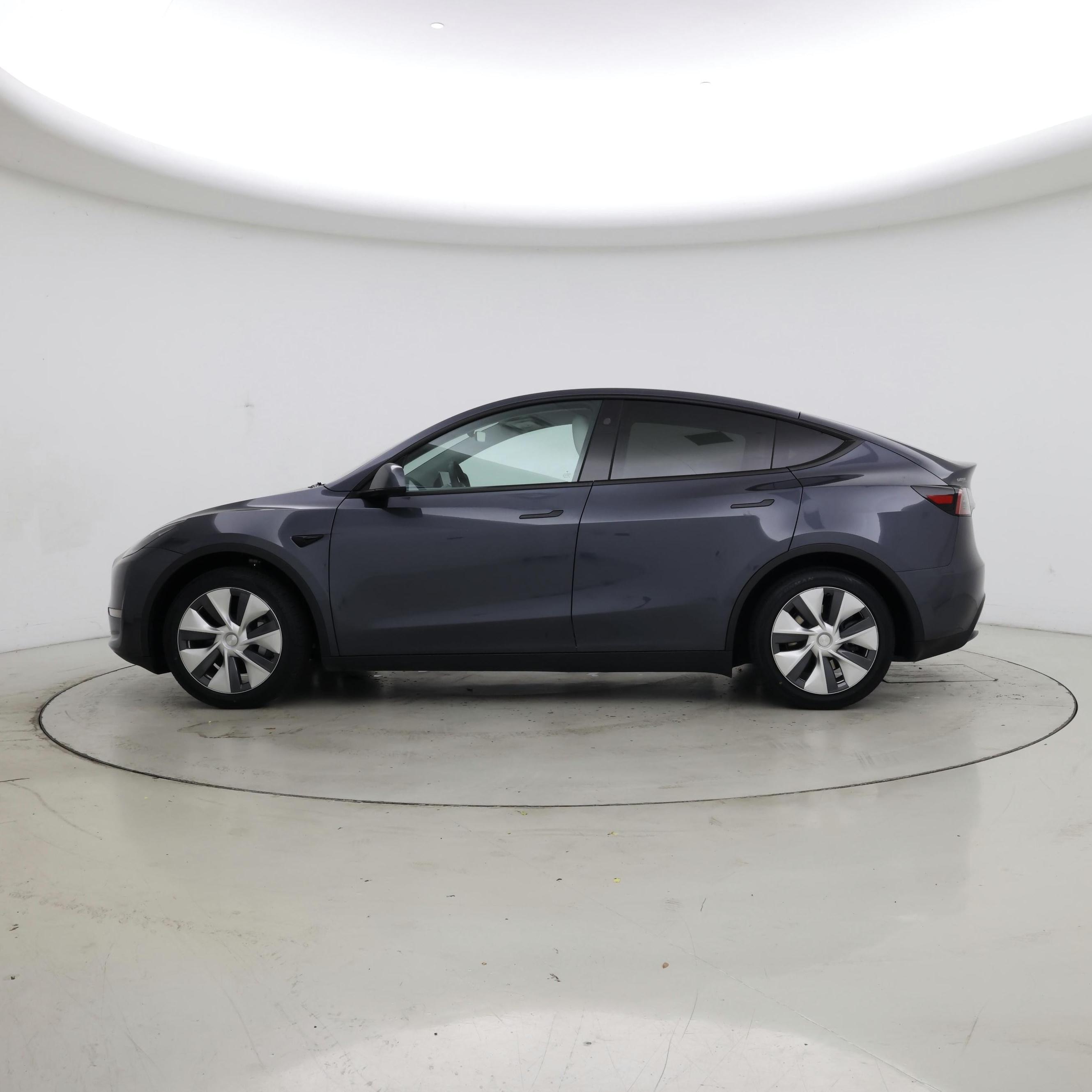 Thumbnail: 2023 Tesla Model Y - 3