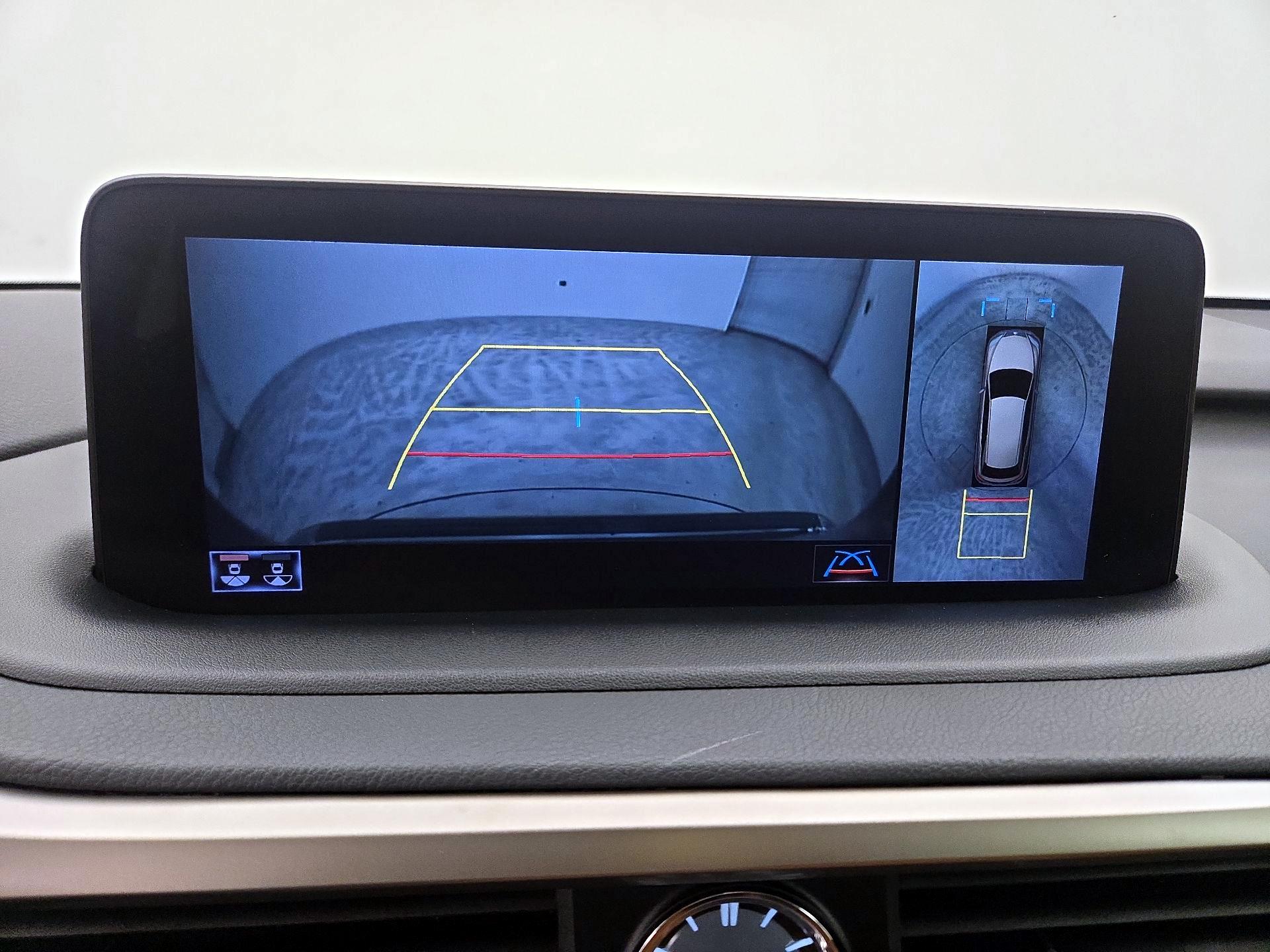 Thumbnail: 2021 Lexus RX - 15