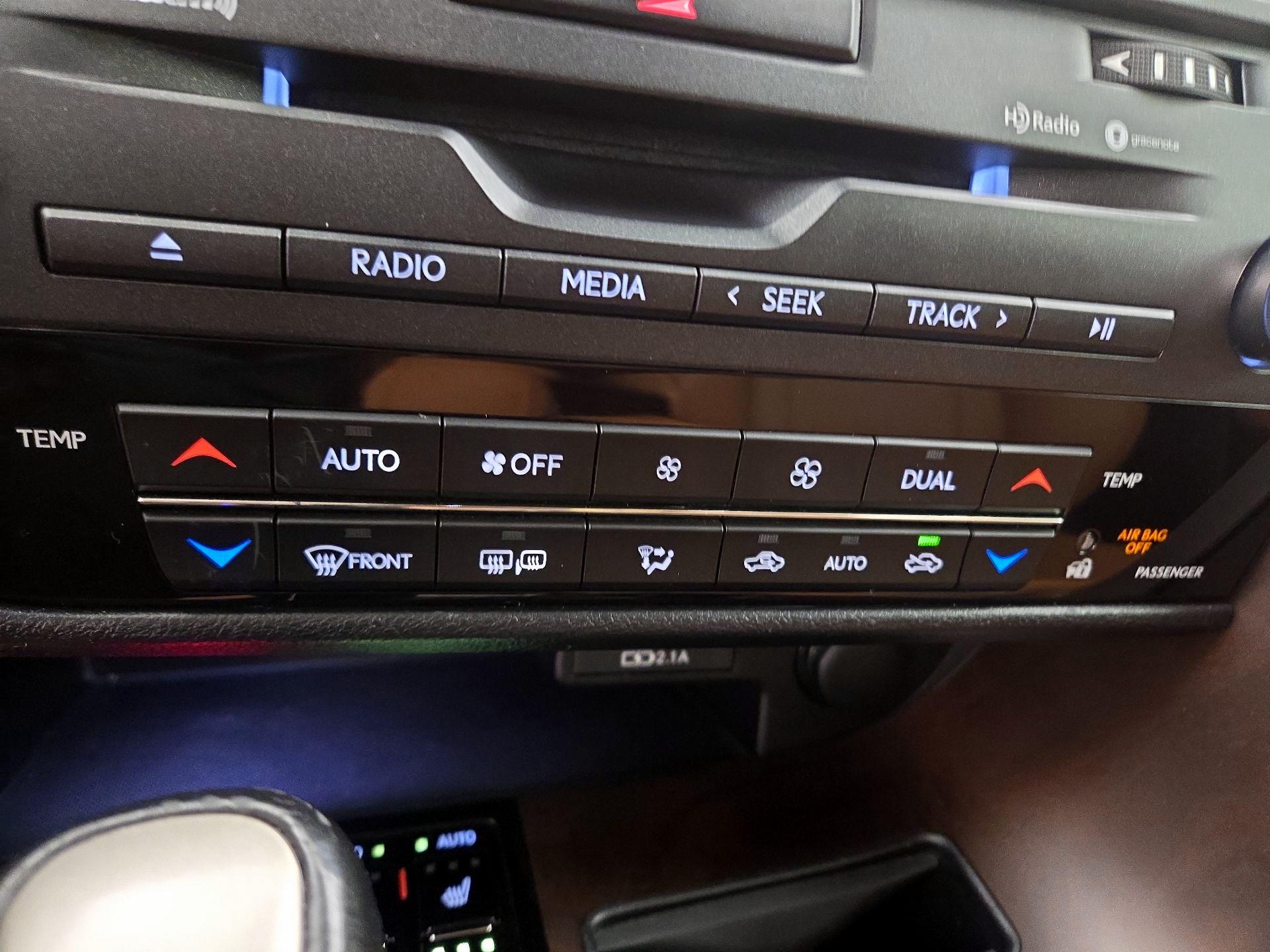 Thumbnail: 2021 Lexus RX - 17