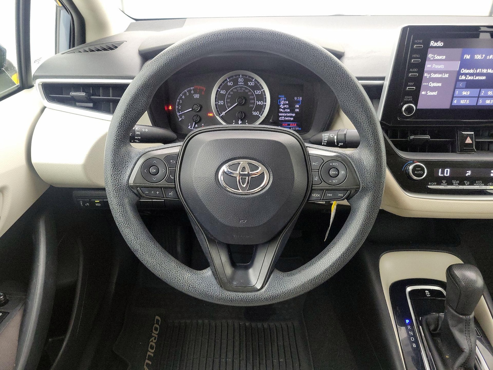 2020 Toyota Corolla LE - Photo 11