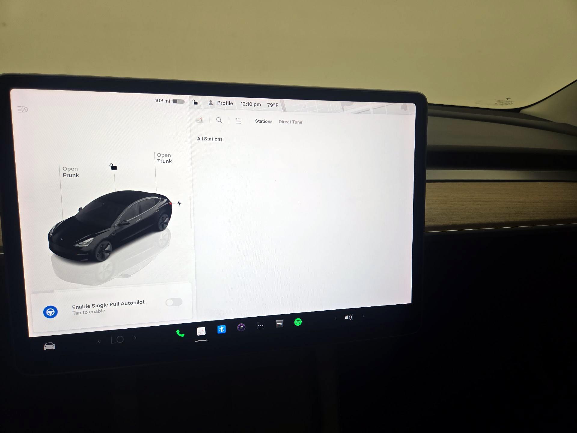 Thumbnail: 2022 Tesla Model 3 - 15