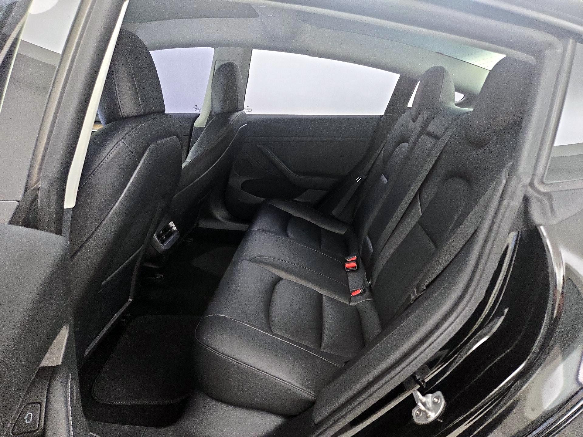 Thumbnail: 2022 Tesla Model 3 - 20