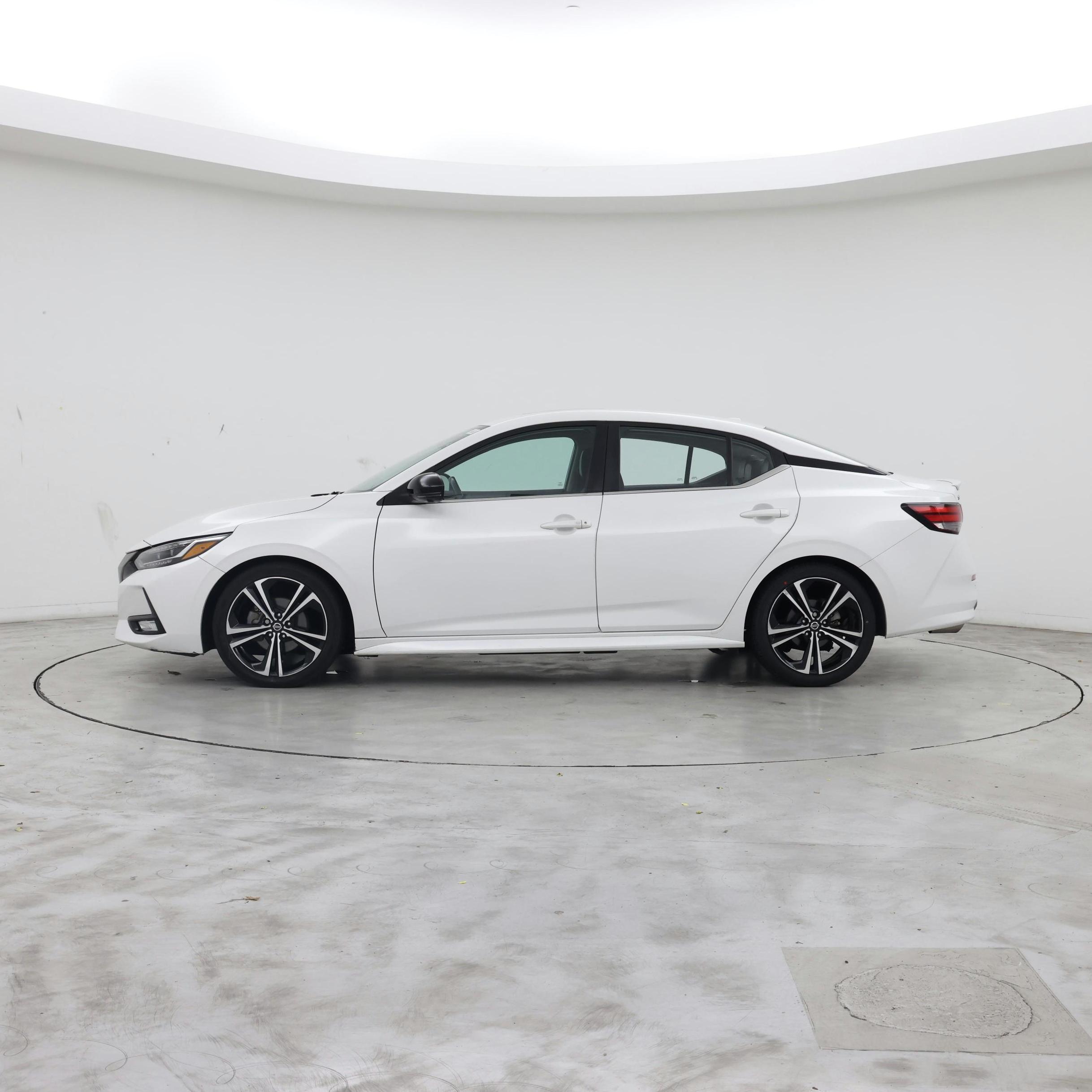 Thumbnail: 2021 Nissan Sentra - 3