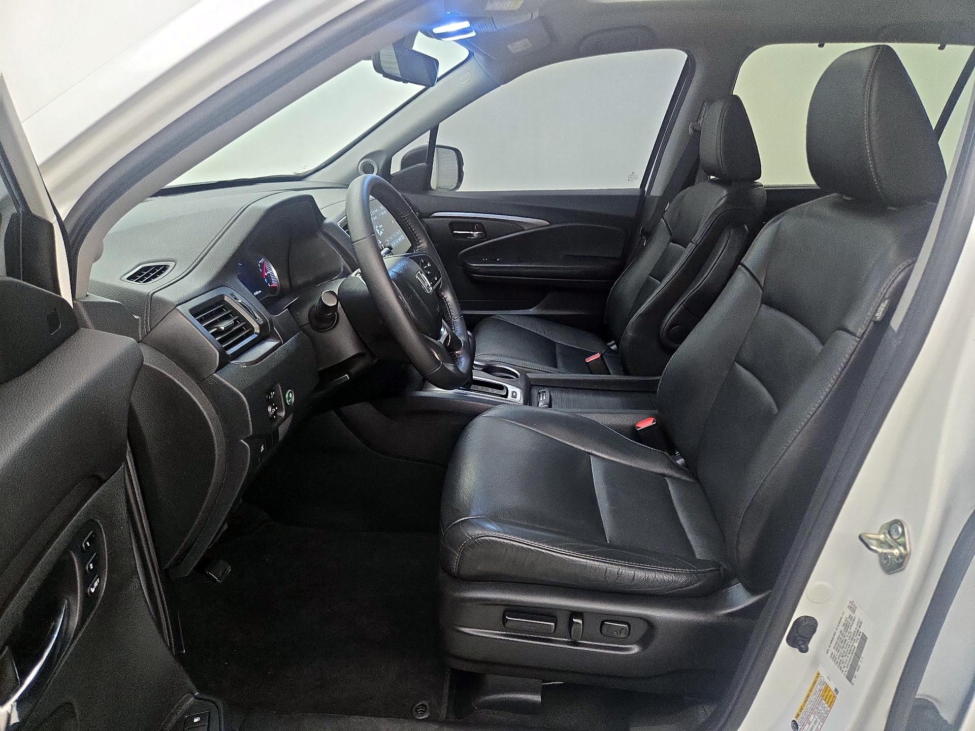 Thumbnail: 2020 Honda Pilot - 11