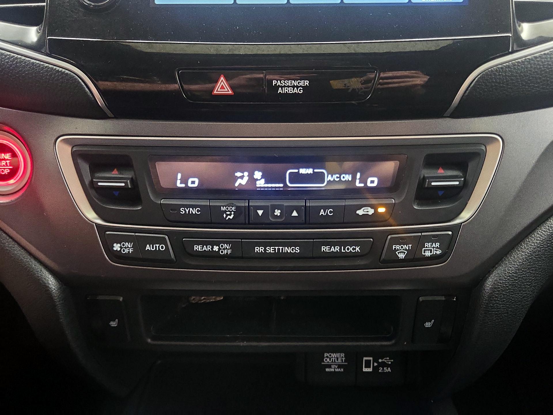 Thumbnail: 2020 Honda Pilot - 16