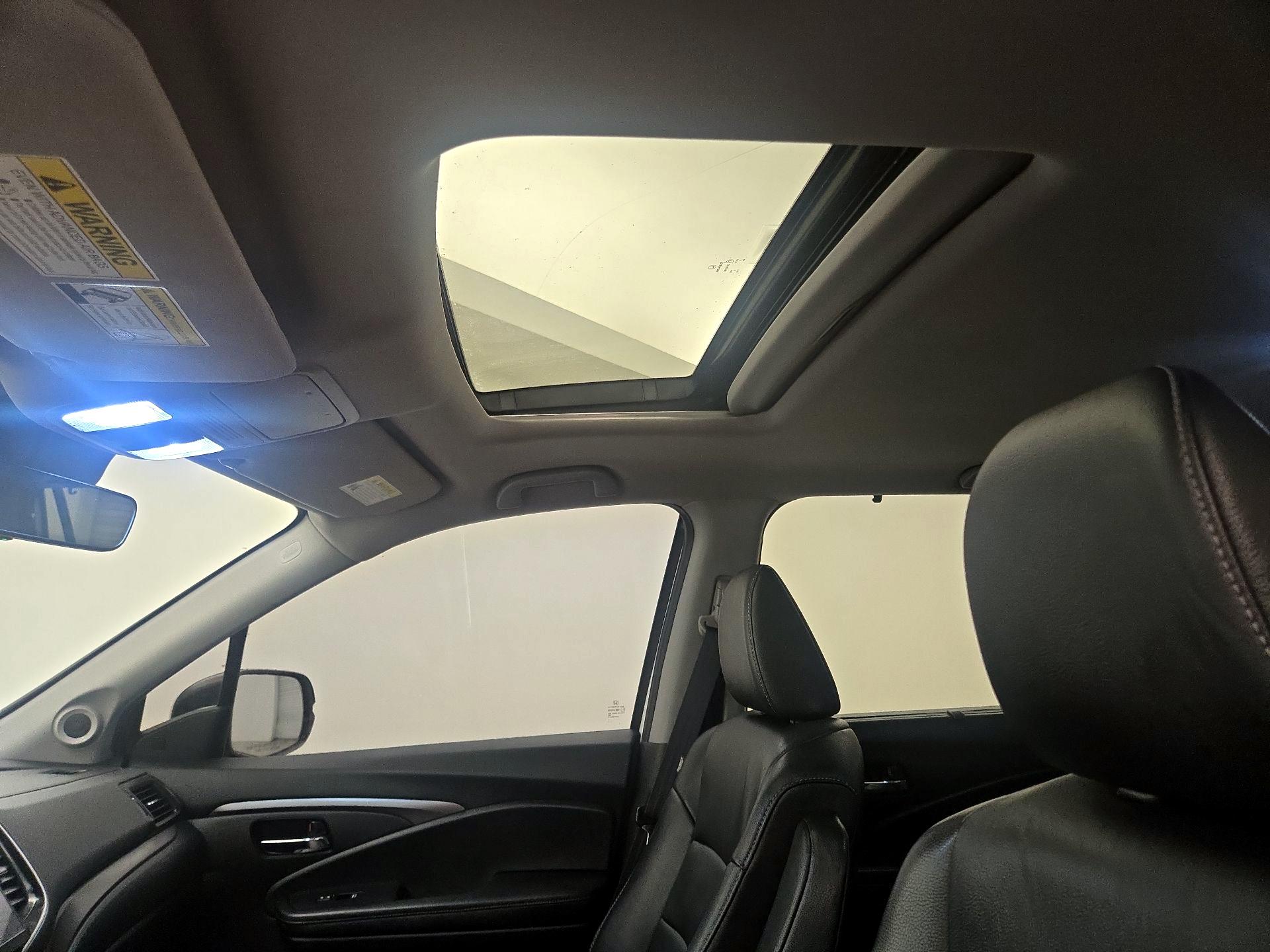 Thumbnail: 2020 Honda Pilot - 19