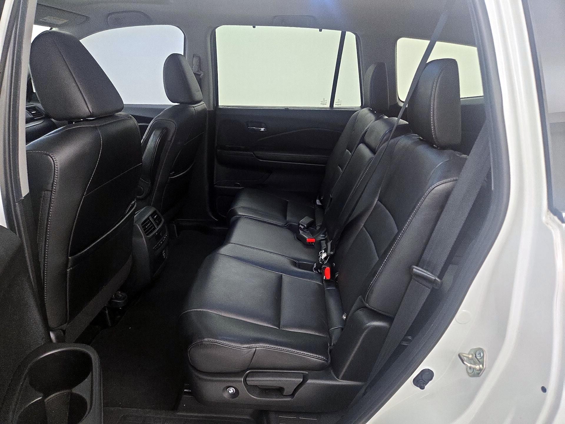 Thumbnail: 2020 Honda Pilot - 20