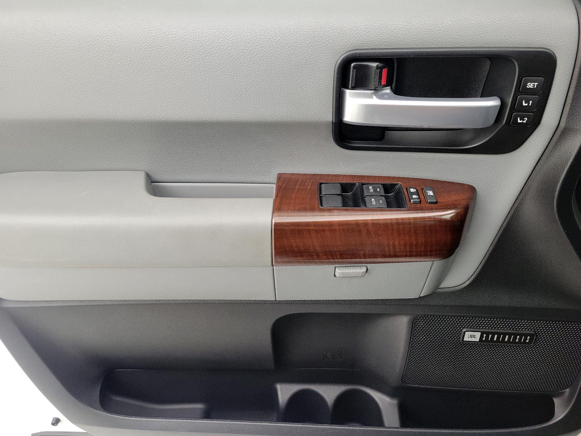 Thumbnail: 2017 Toyota Sequoia - 12