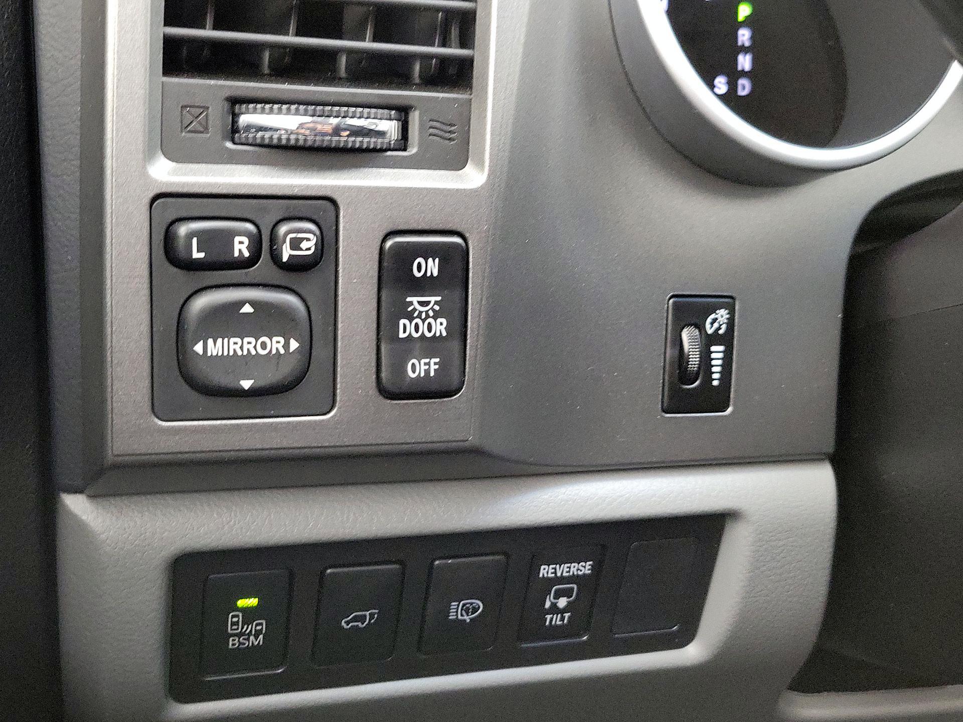 Thumbnail: 2017 Toyota Sequoia - 13