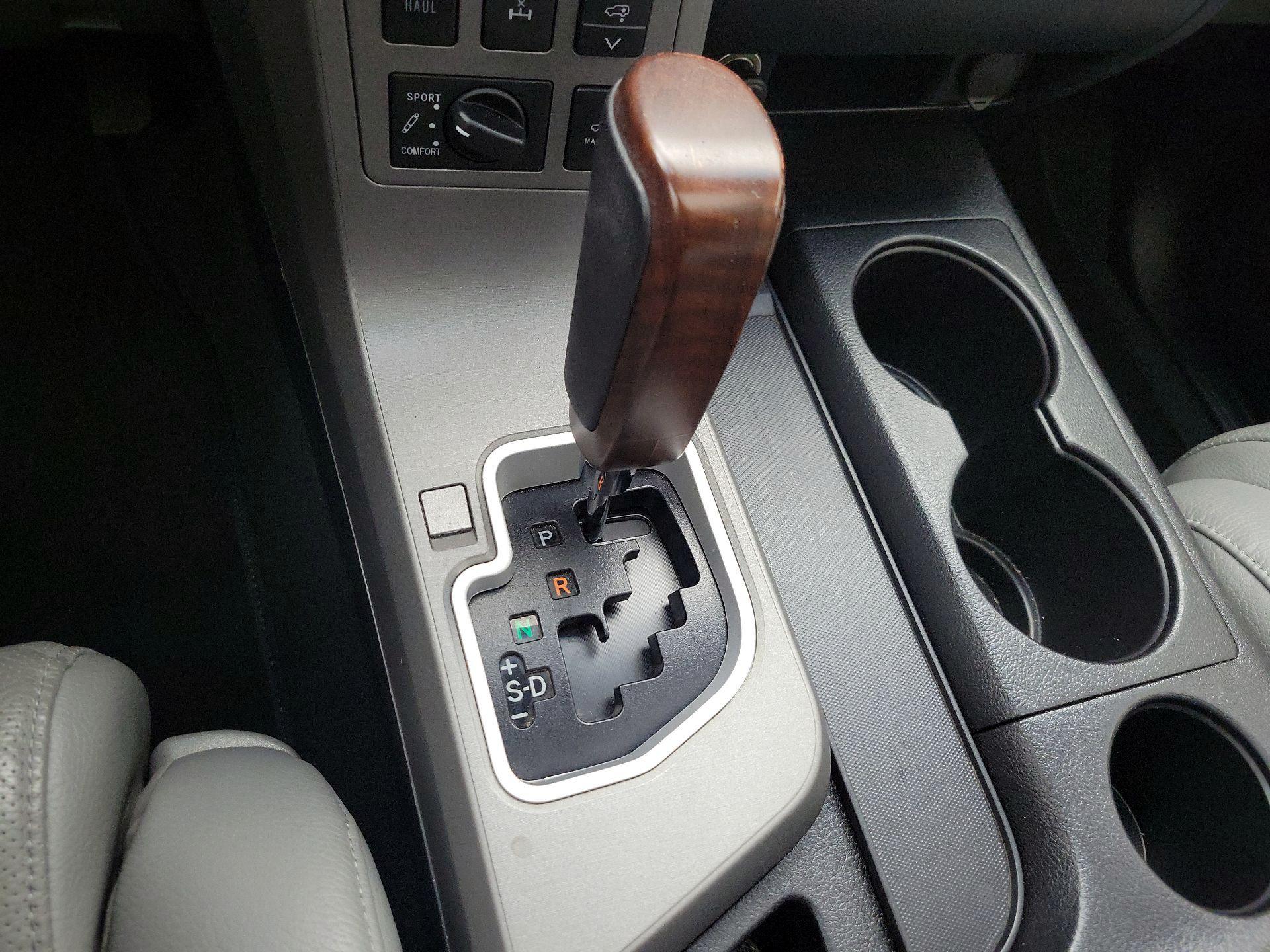 Thumbnail: 2017 Toyota Sequoia - 17