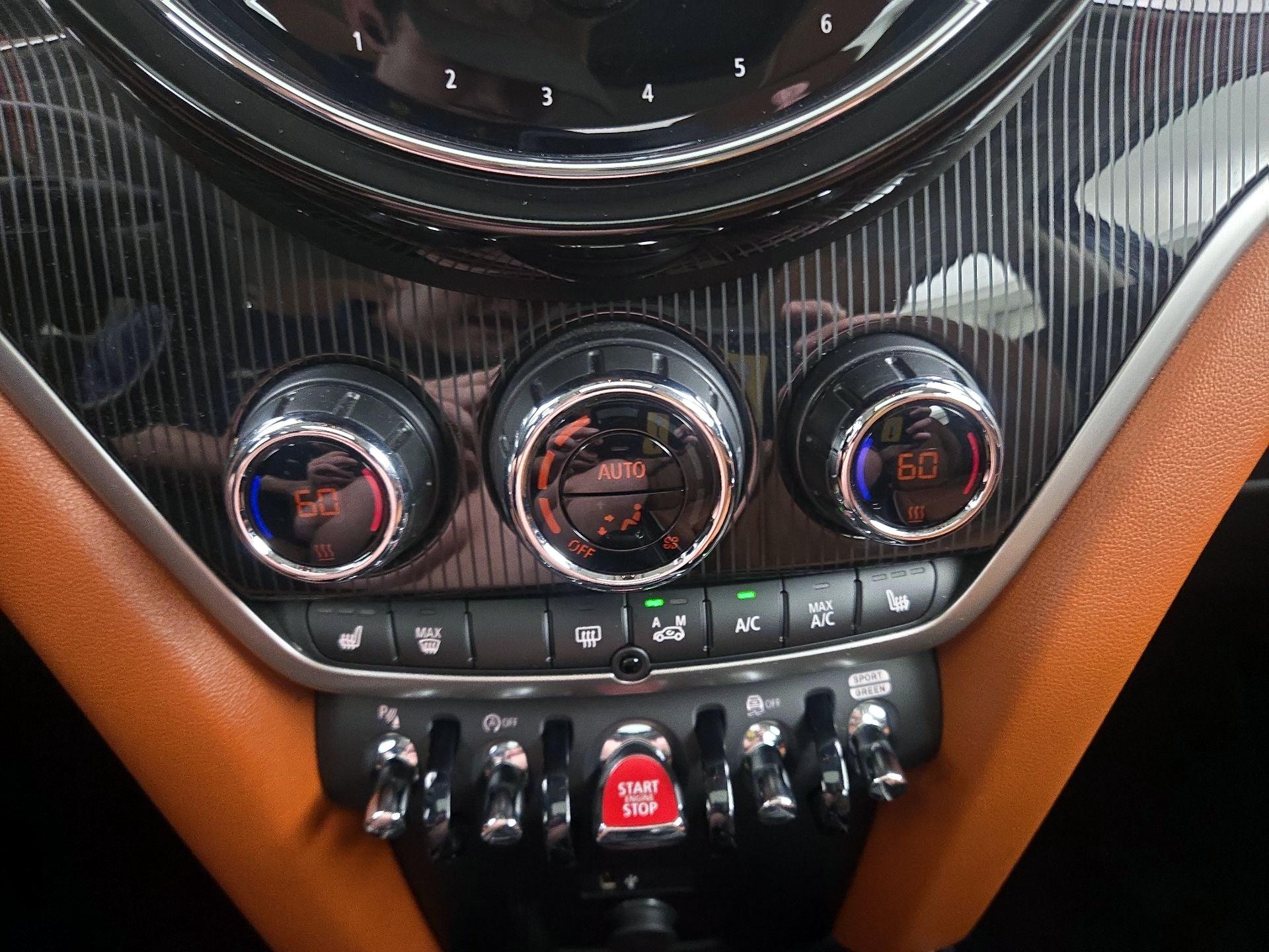 Thumbnail: 2024 MINI Cooper Countryman - 17