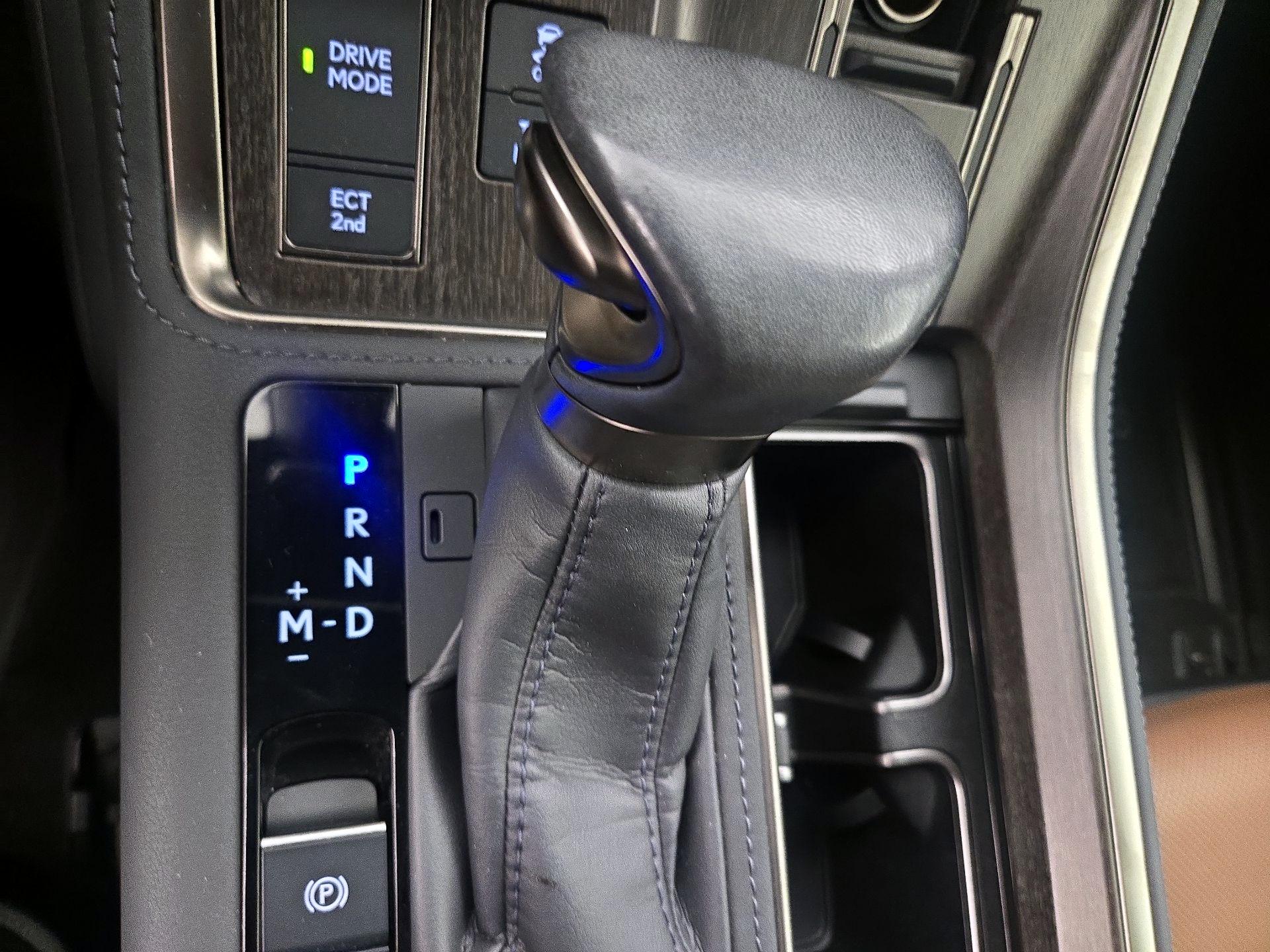 Thumbnail: 2024 Lexus GX - 18