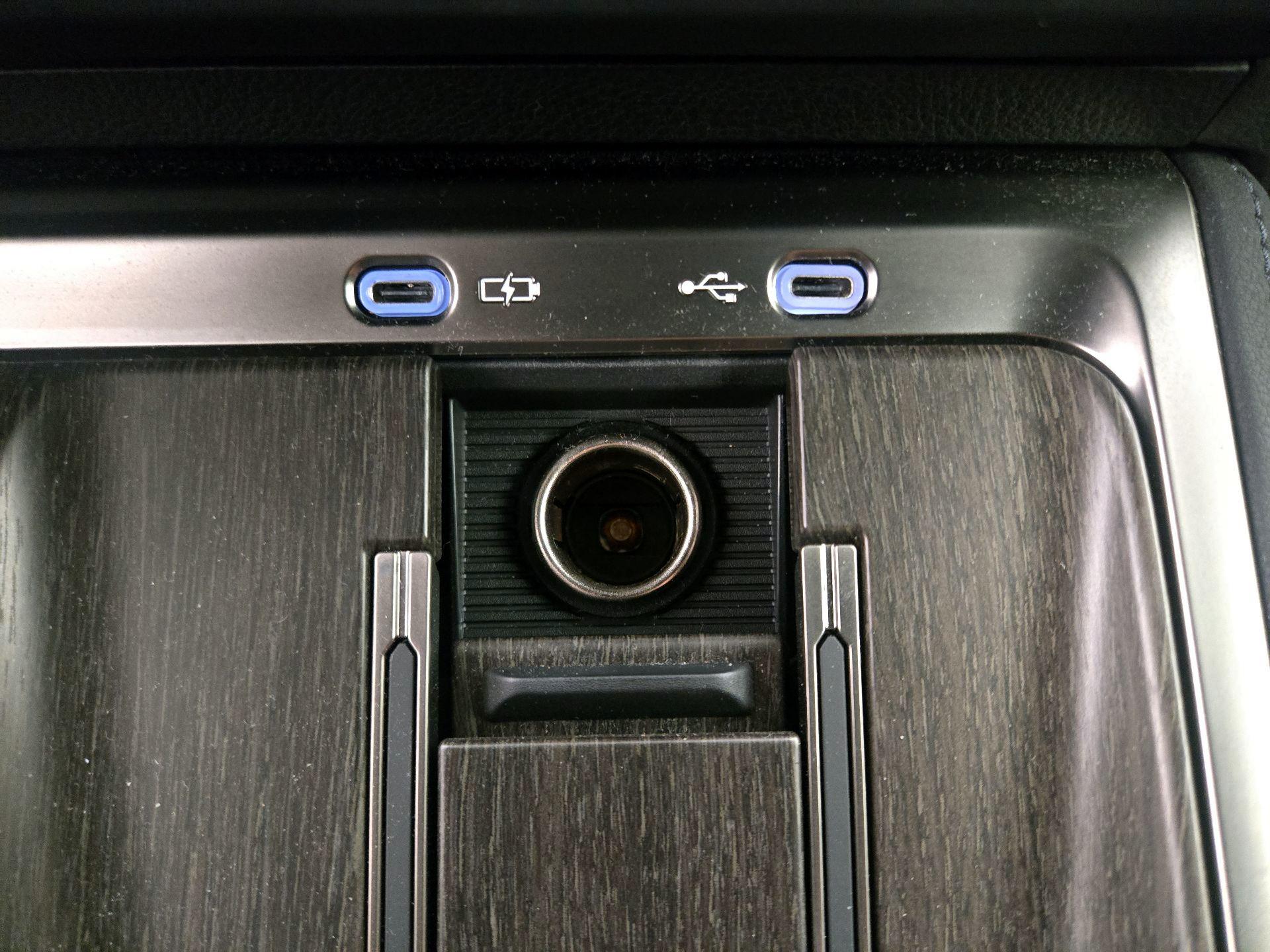 Thumbnail: 2024 Lexus GX - 19