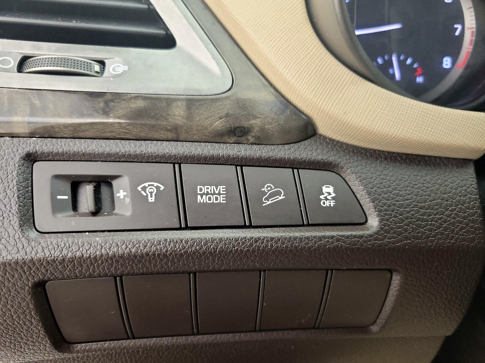2017 Hyundai Santa Fe Sport - Photo 14