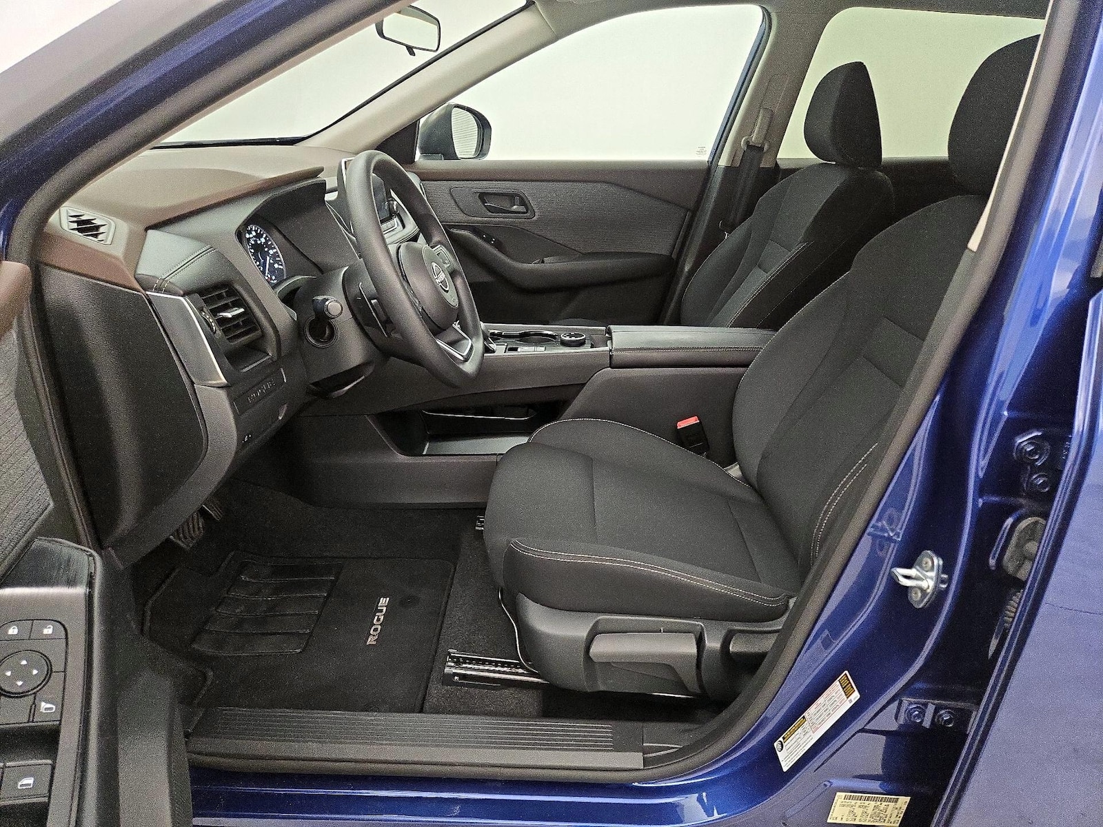2023 Nissan Rogue S - Photo 12