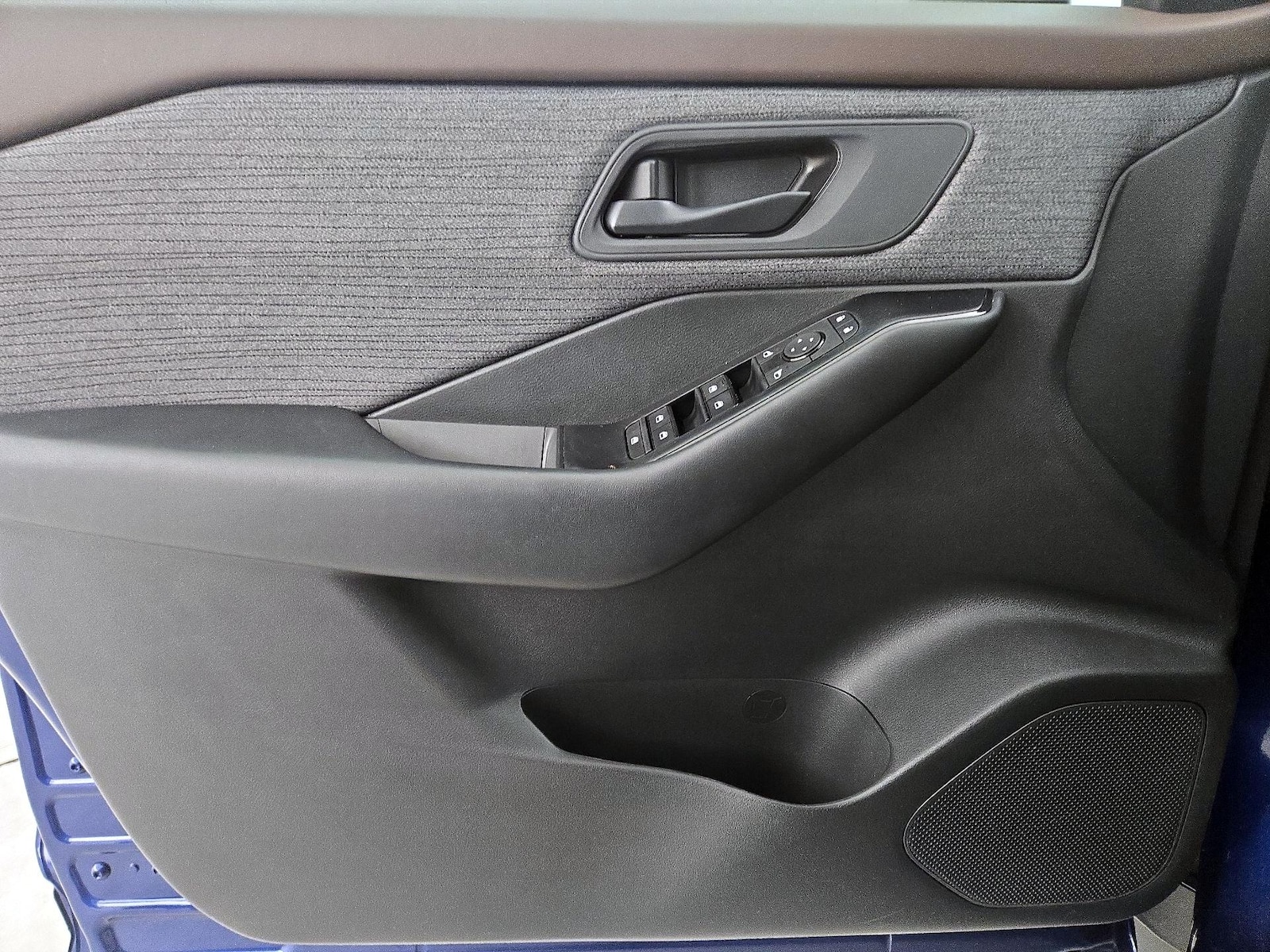 2023 Nissan Rogue S - Photo 13