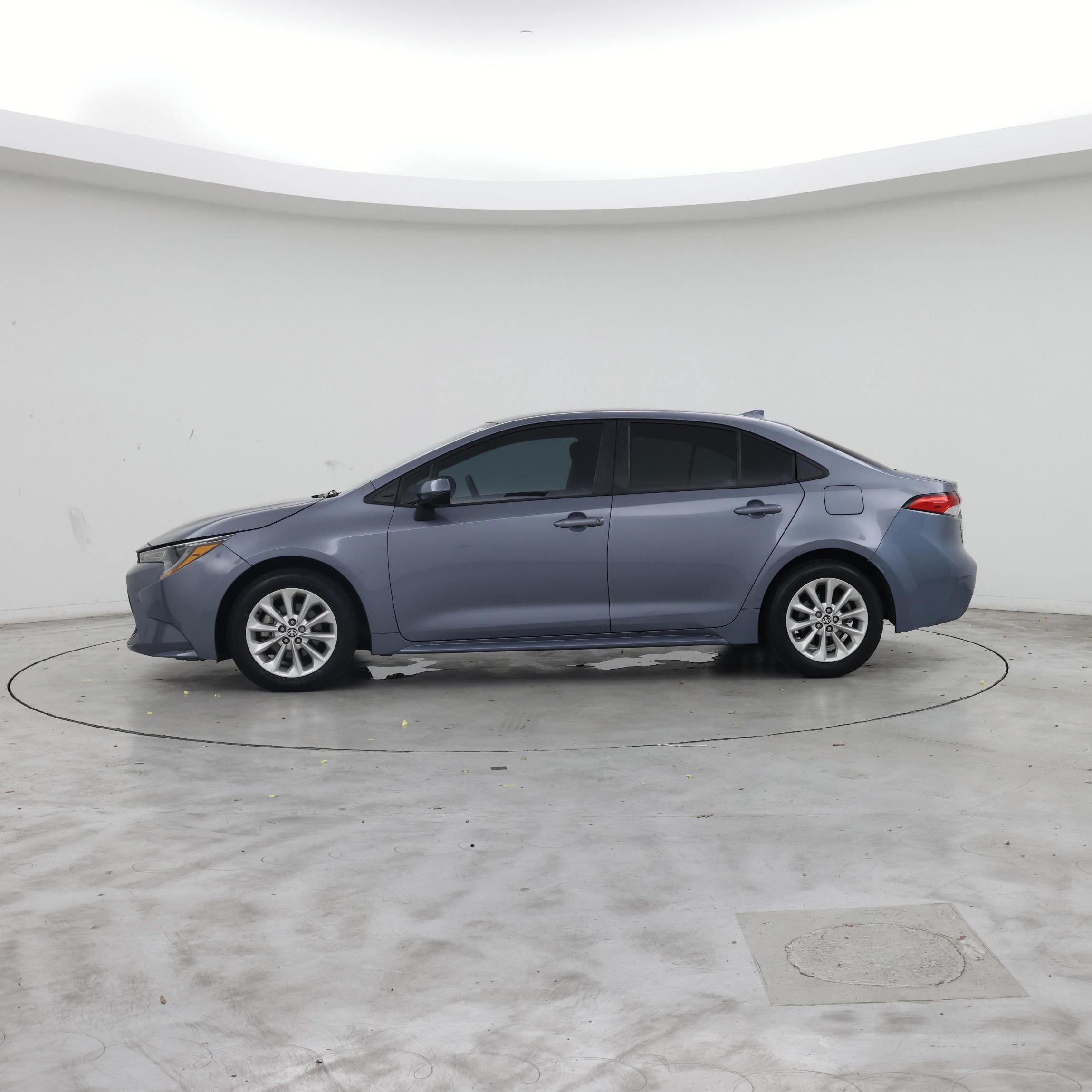 Thumbnail: 2022 Toyota Corolla - 3