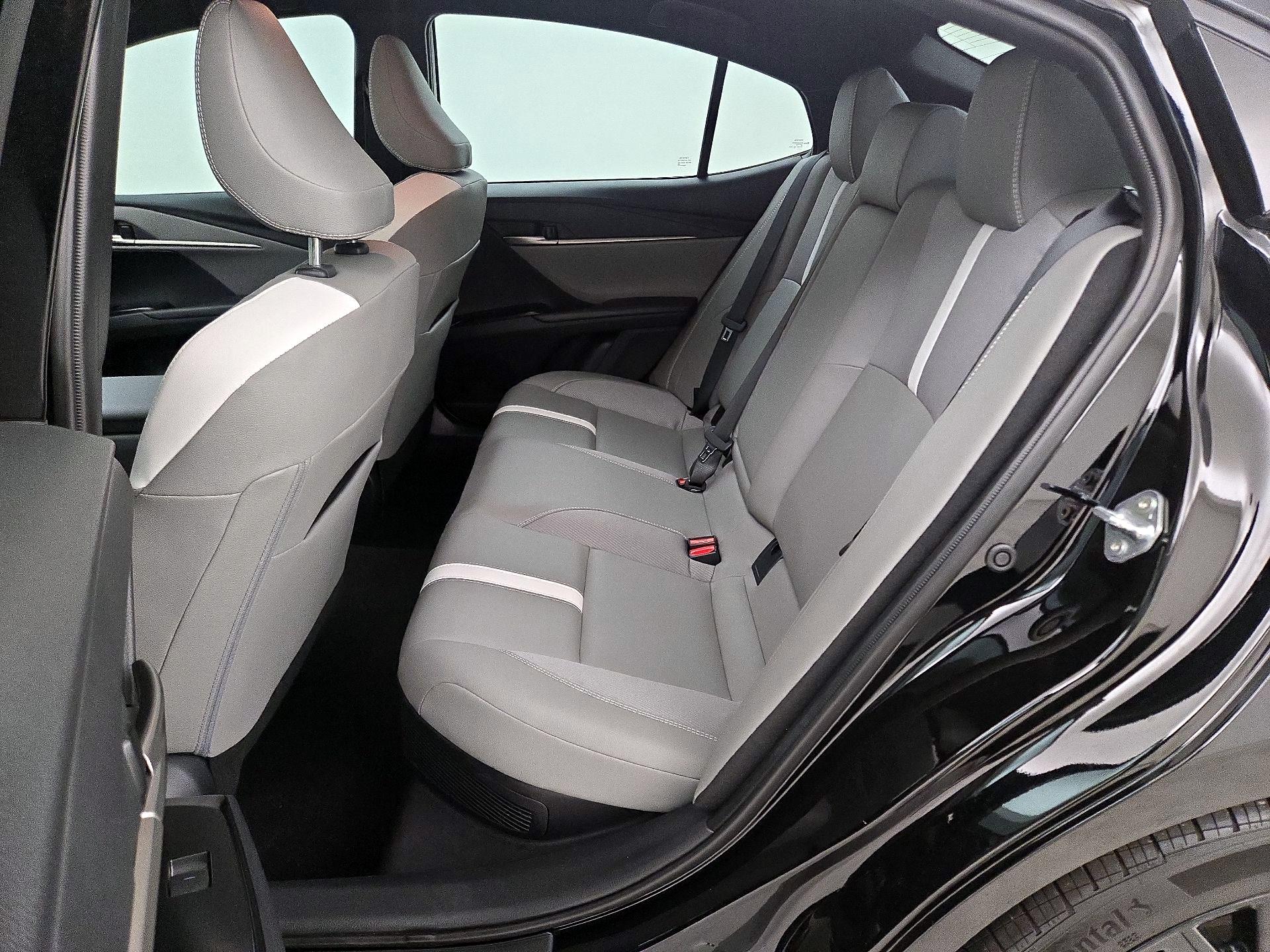 Thumbnail: 2025 Toyota Camry - 19
