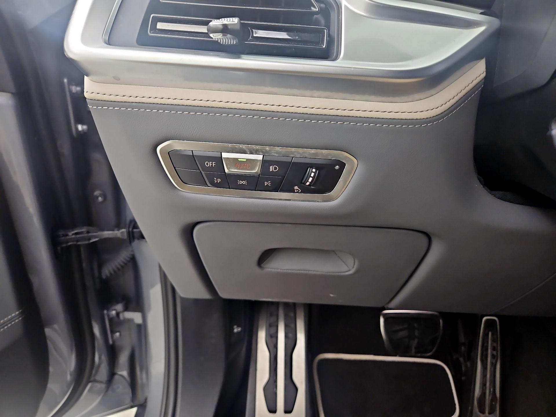 Thumbnail: 2023 BMW X7 - 11