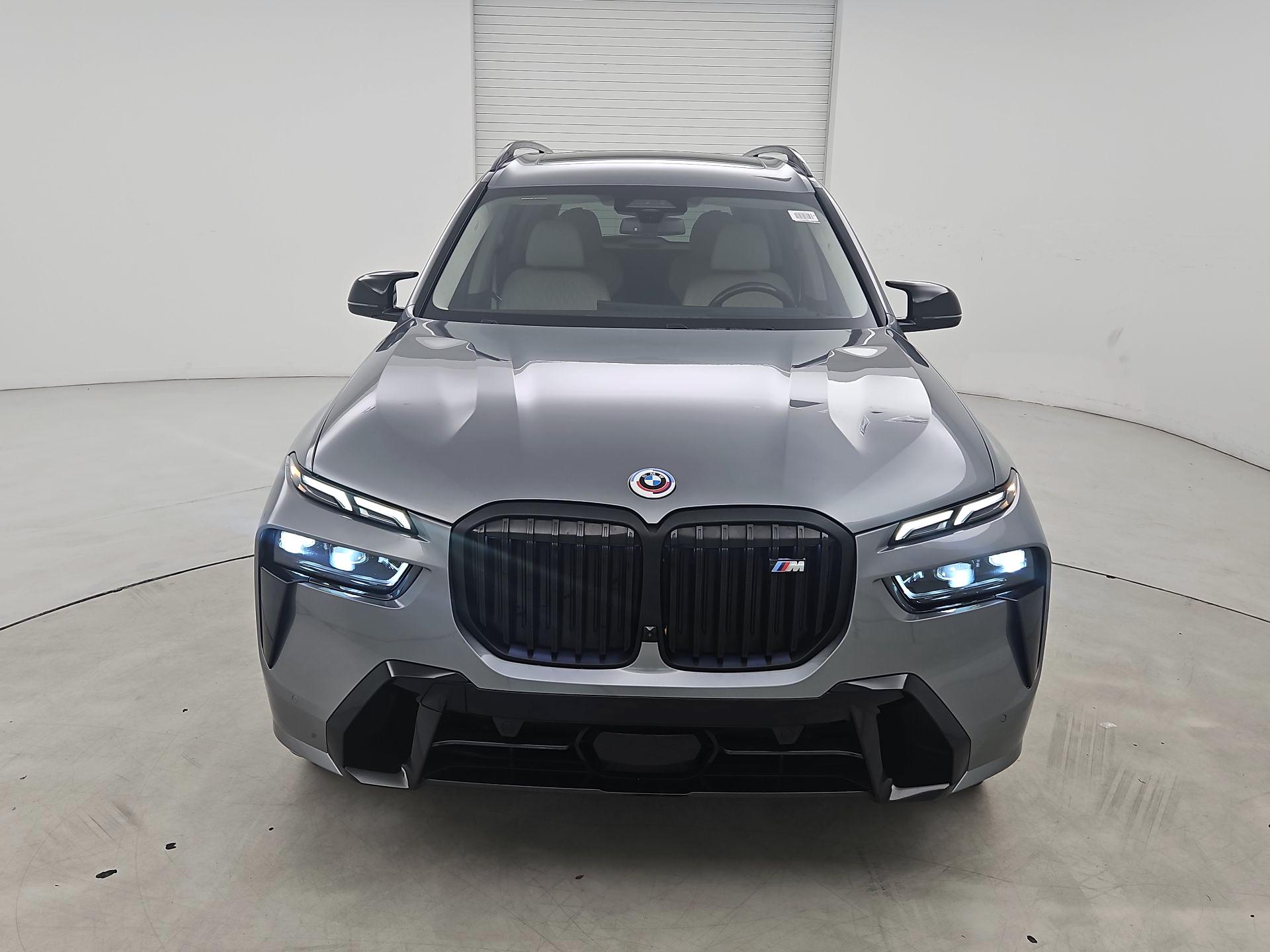 Thumbnail: 2023 BMW X7 - 2