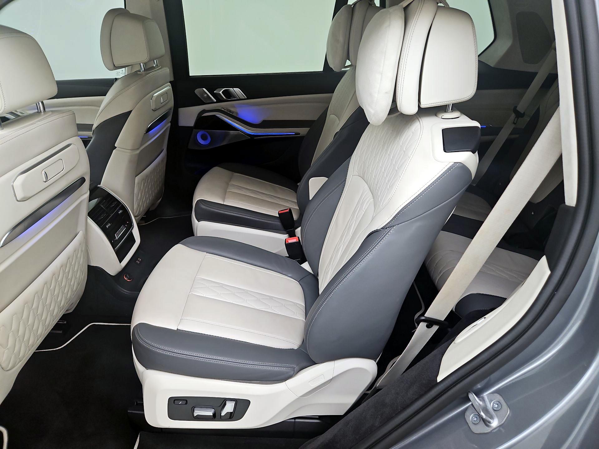 Thumbnail: 2023 BMW X7 - 19