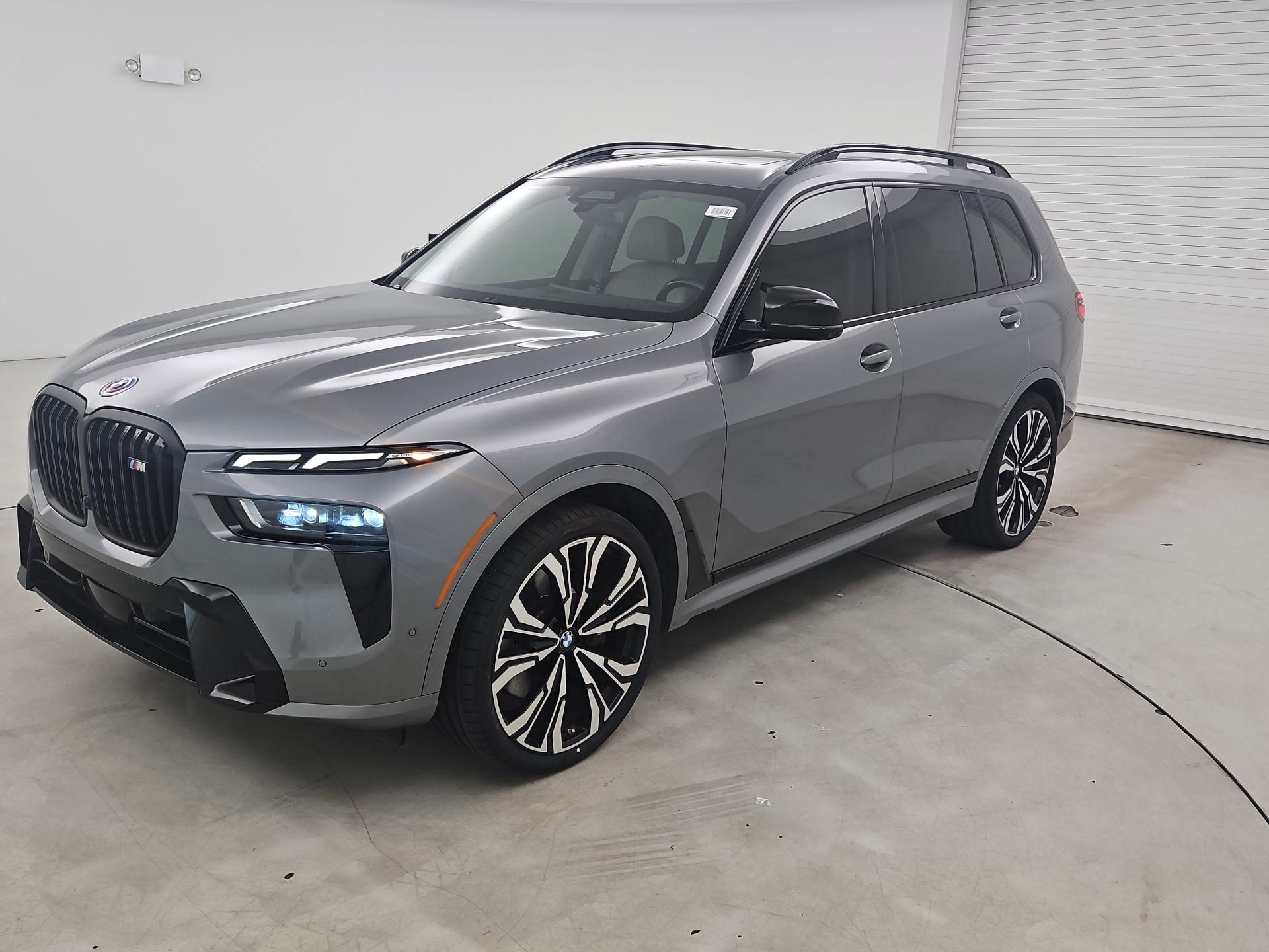 Thumbnail: 2023 BMW X7 - 3