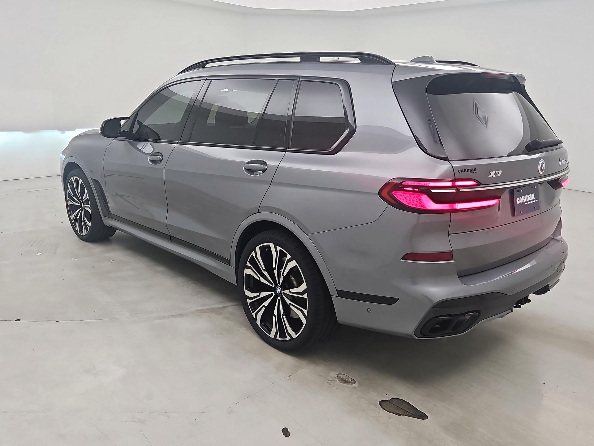 Thumbnail: 2023 BMW X7 - 7