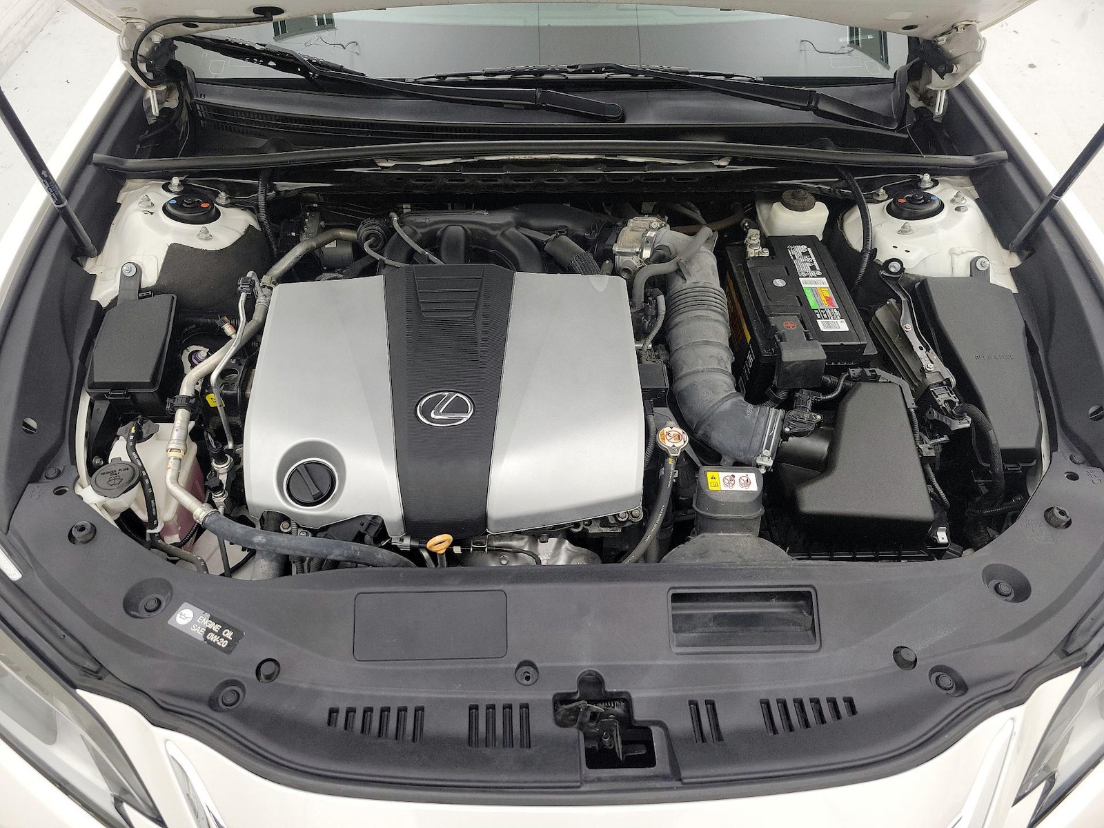 2020 Lexus ES 350 - Photo 23