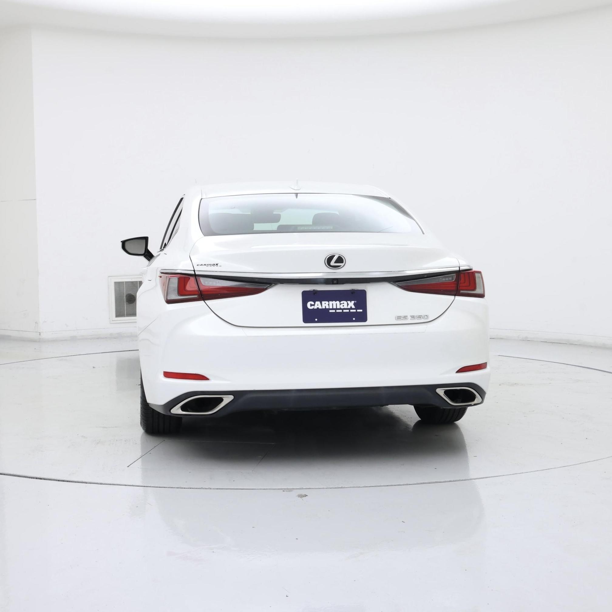 Thumbnail: 2020 Lexus ES - 6