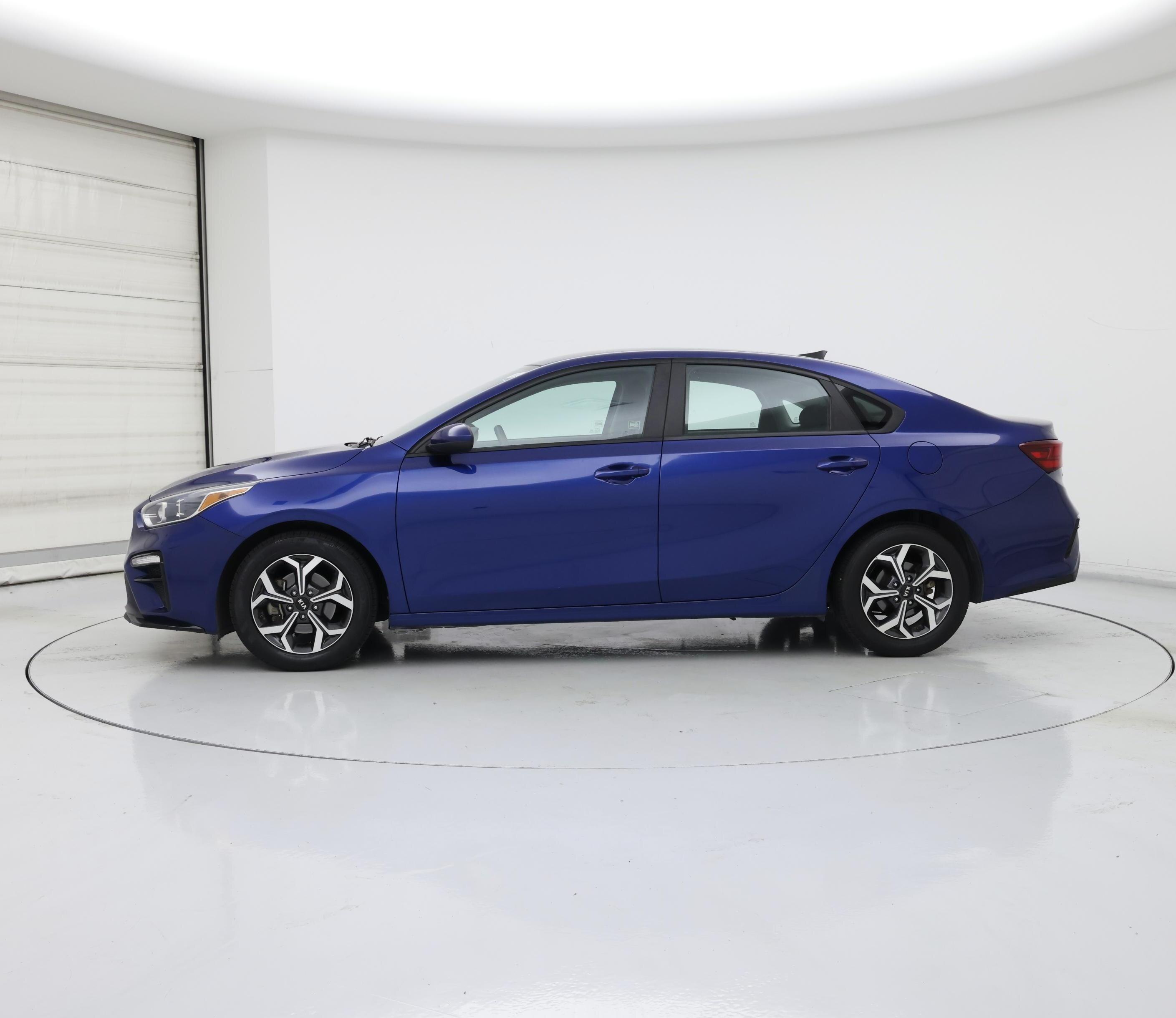 Thumbnail: 2021 Kia Forte - 3