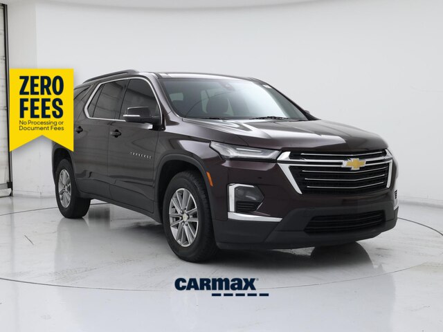 Red (Burgundy) 2023 Chevrolet Traverse LT Cloth FWD SUV / Crossover Front-Wheel Drive Automatic