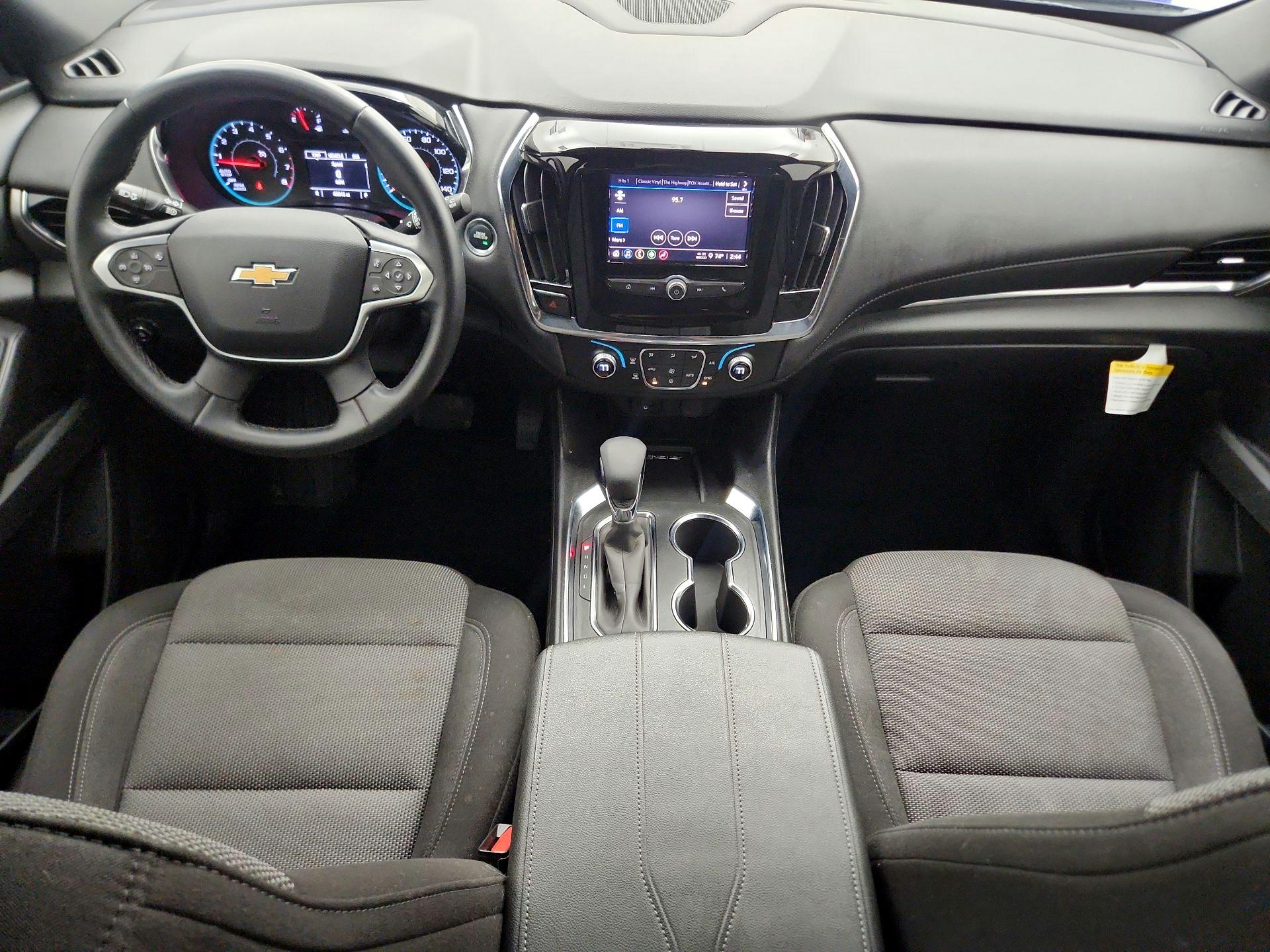 Thumbnail: 2023 Chevrolet Traverse - 9