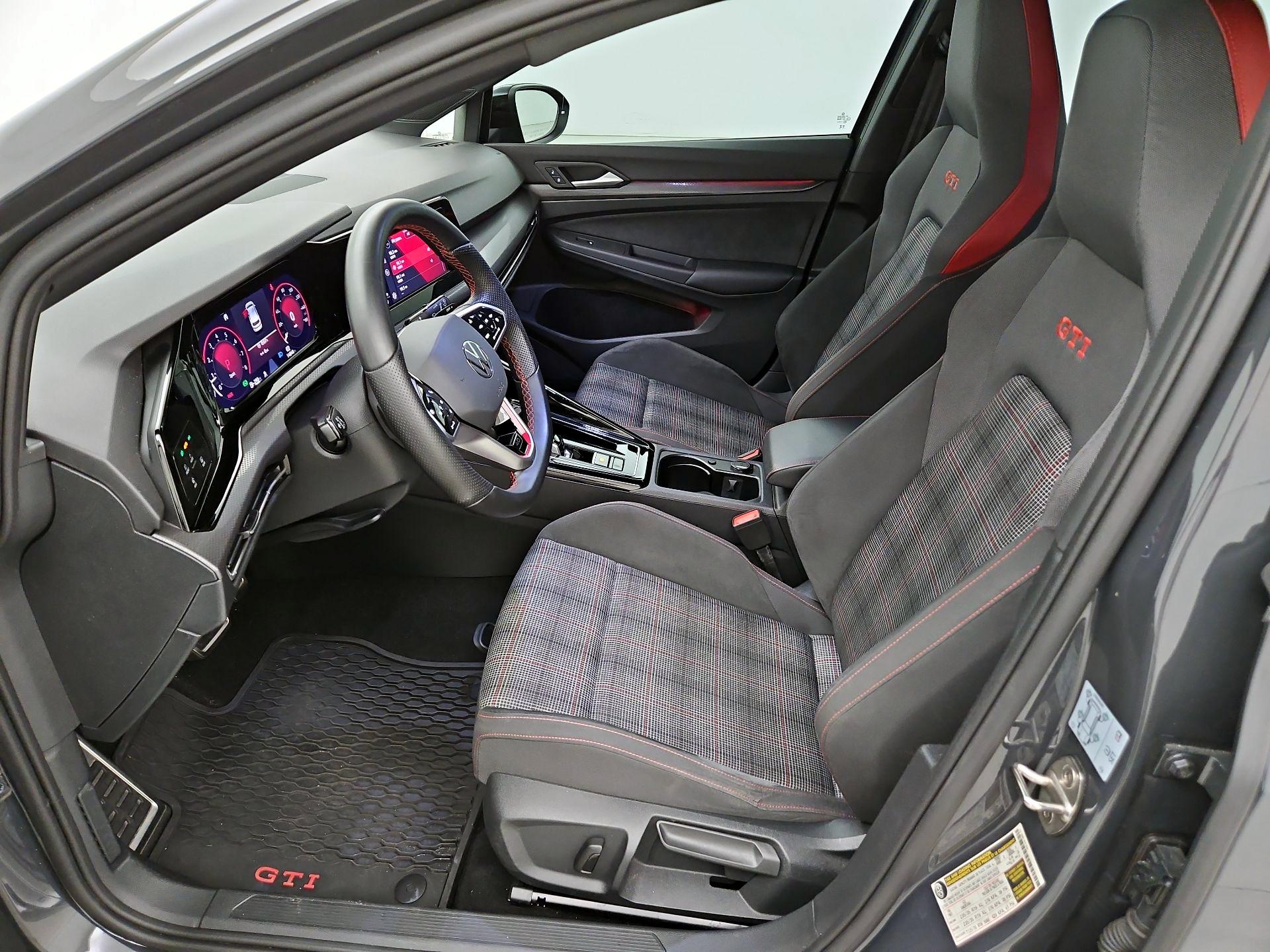 Thumbnail: 2023 Volkswagen Golf - 11