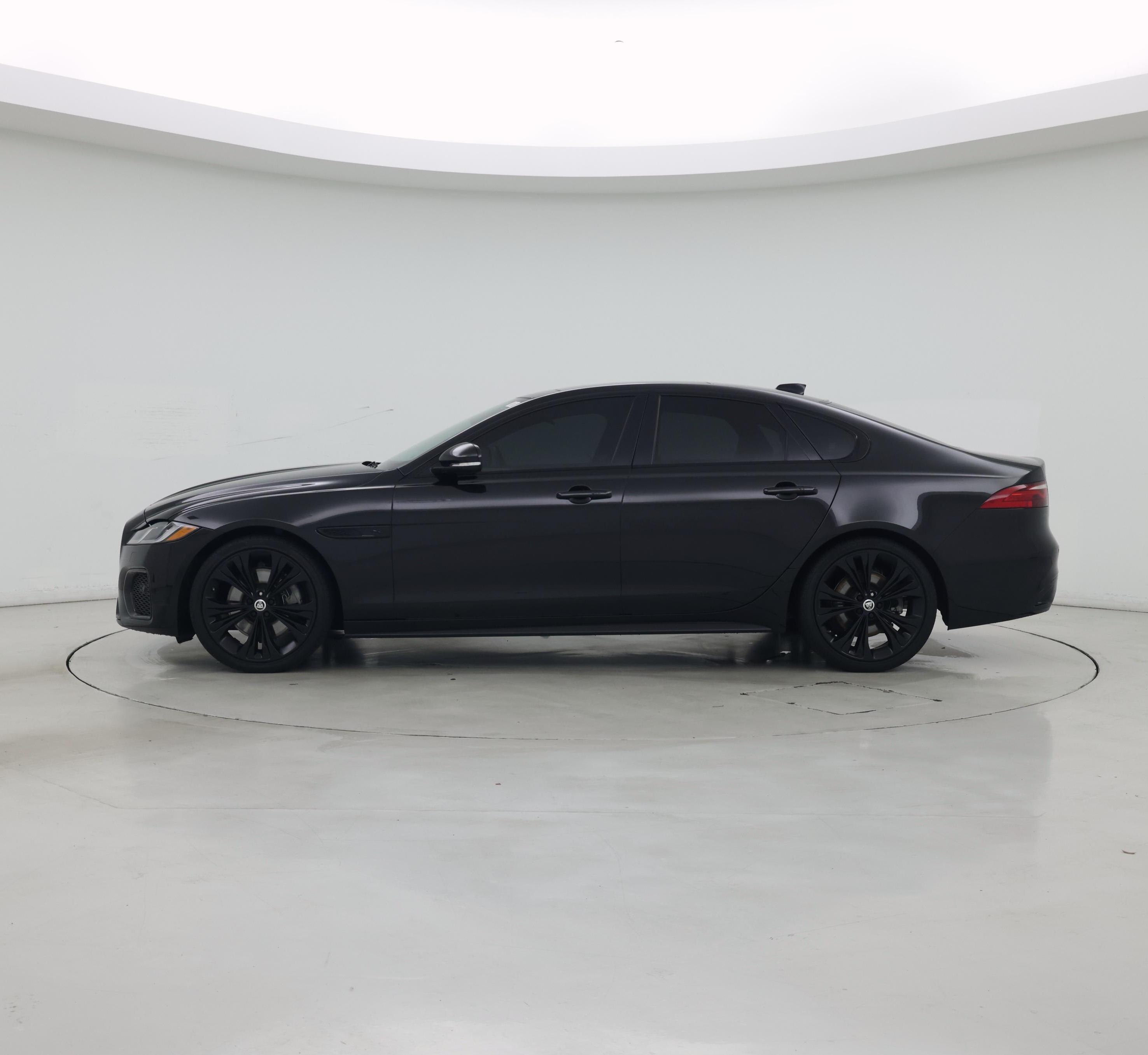 Thumbnail: 2024 Jaguar XF - 3