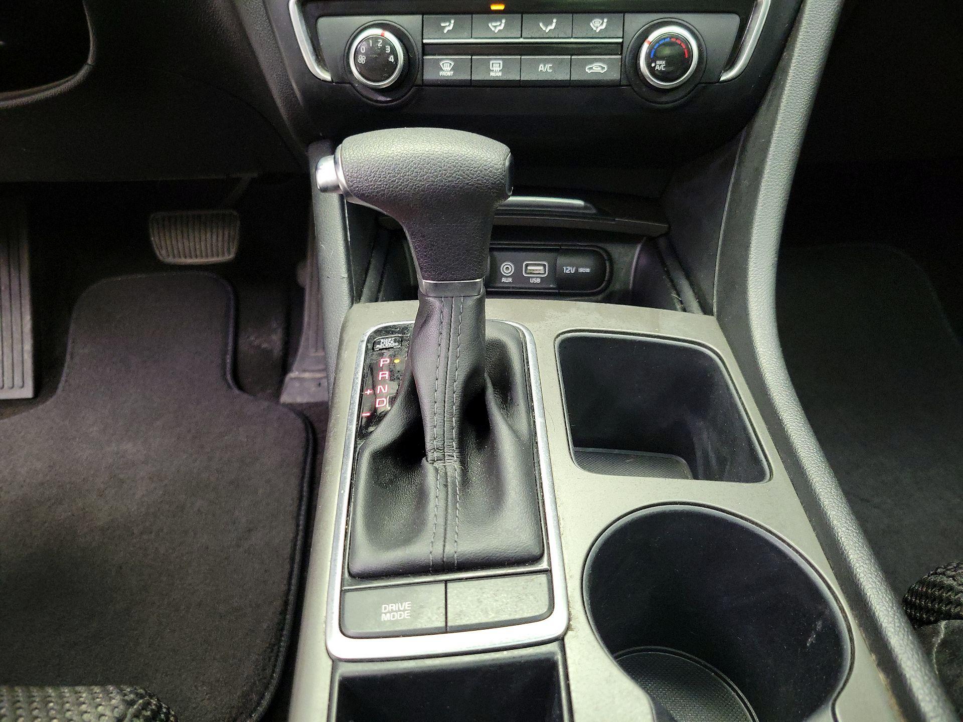 Thumbnail: 2020 Kia Optima - 17