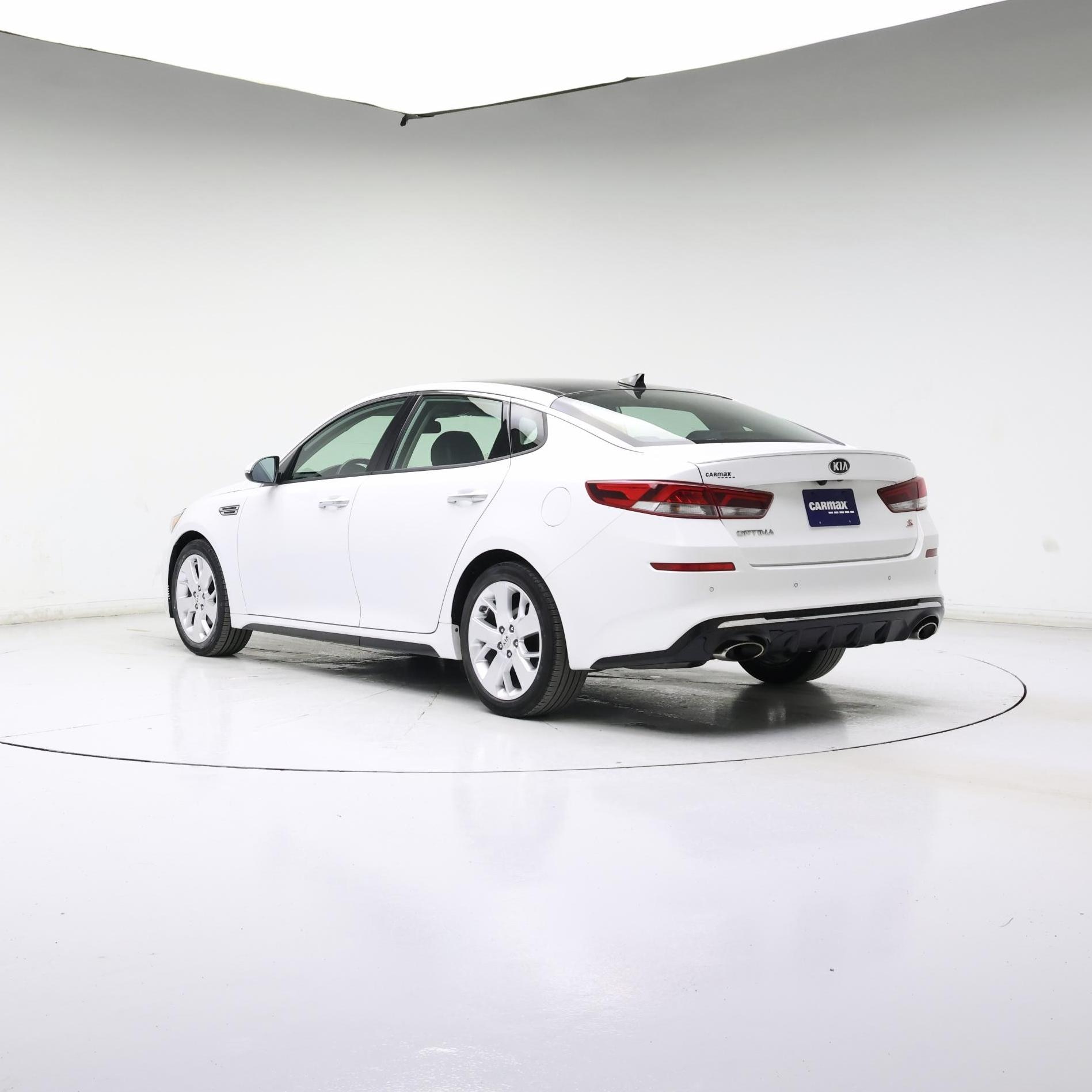 Thumbnail: 2020 Kia Optima - 2