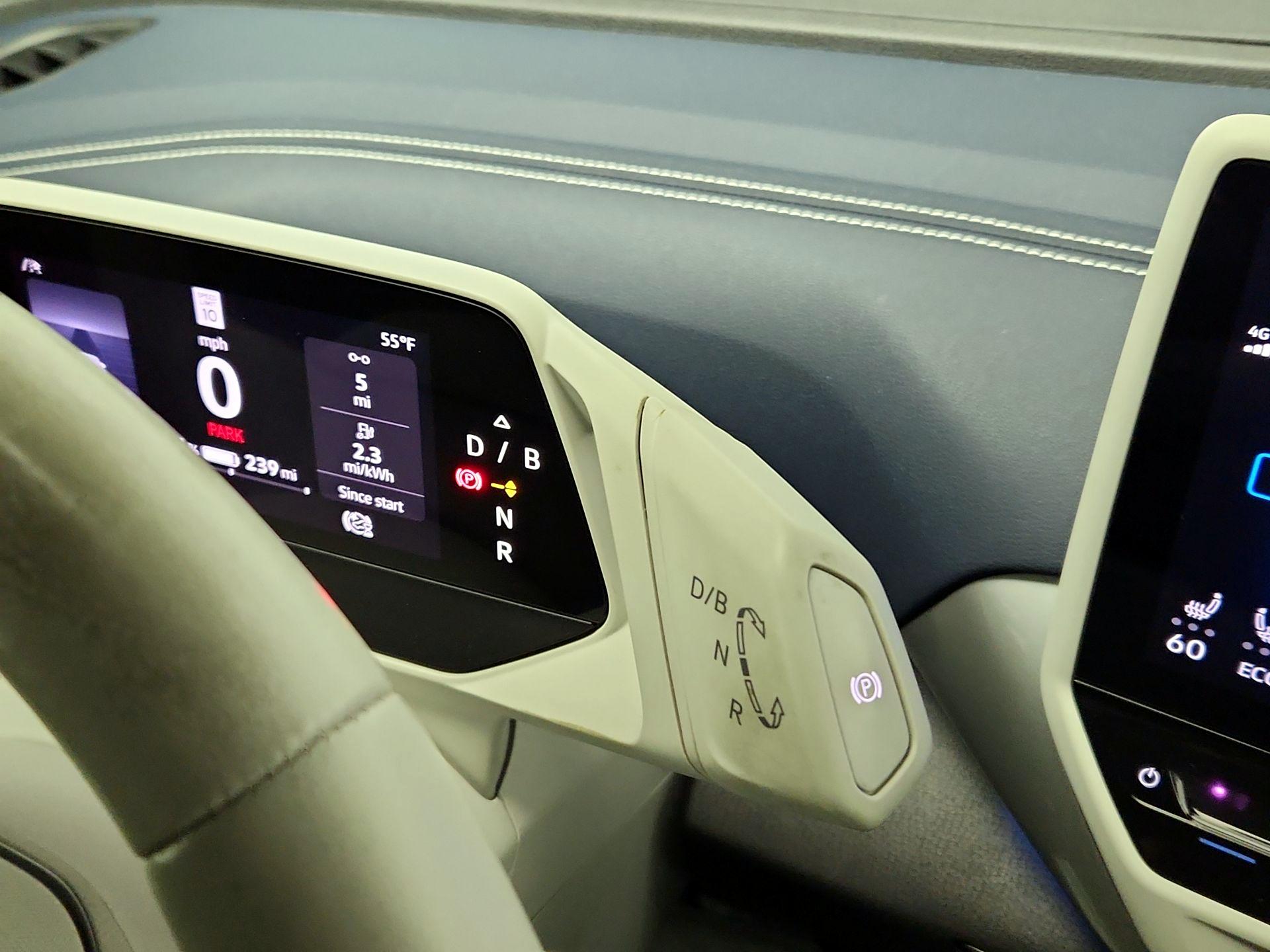 Thumbnail: 2023 Volkswagen ID.4 - 18