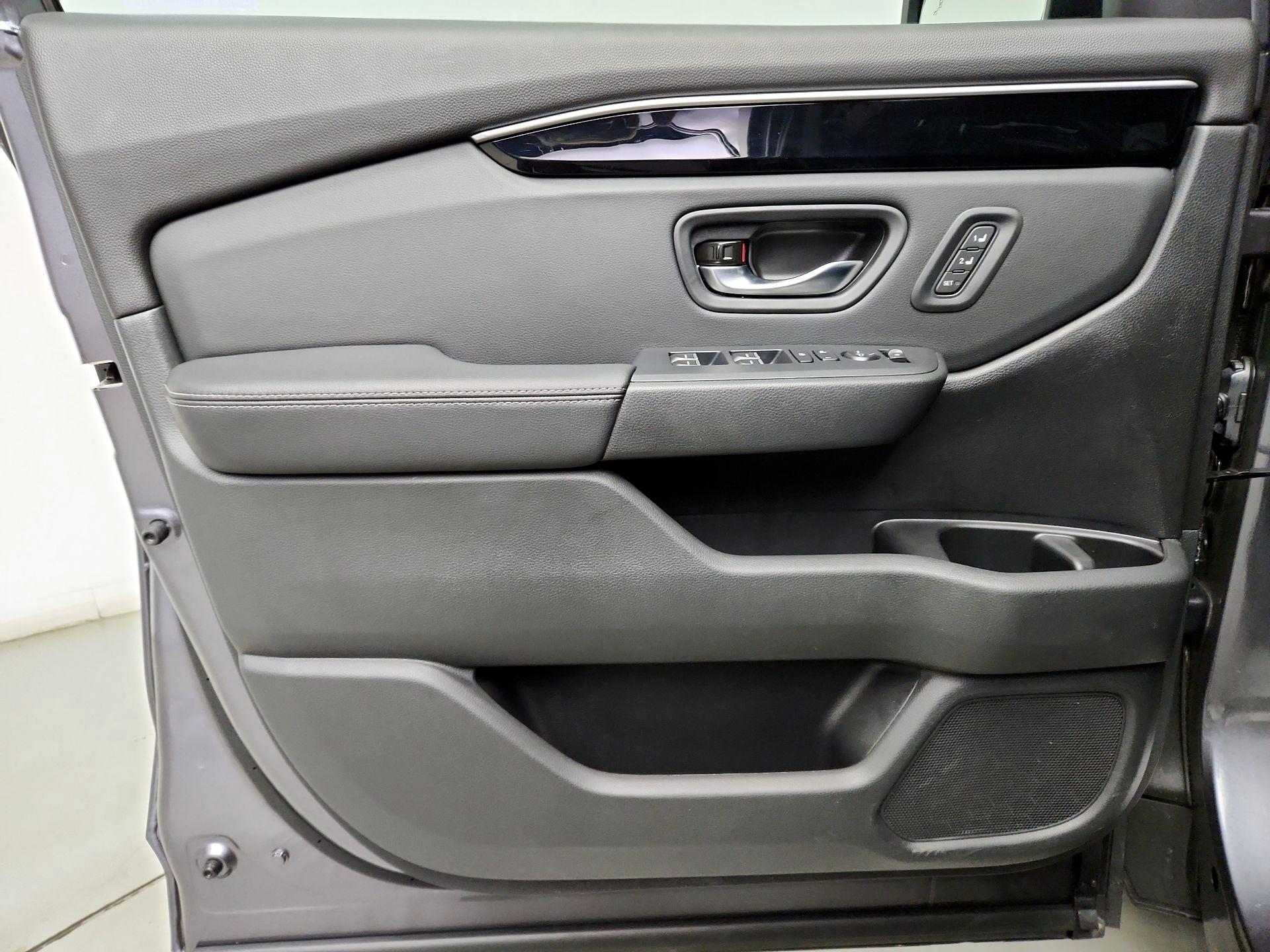 Thumbnail: 2025 Honda Pilot - 12