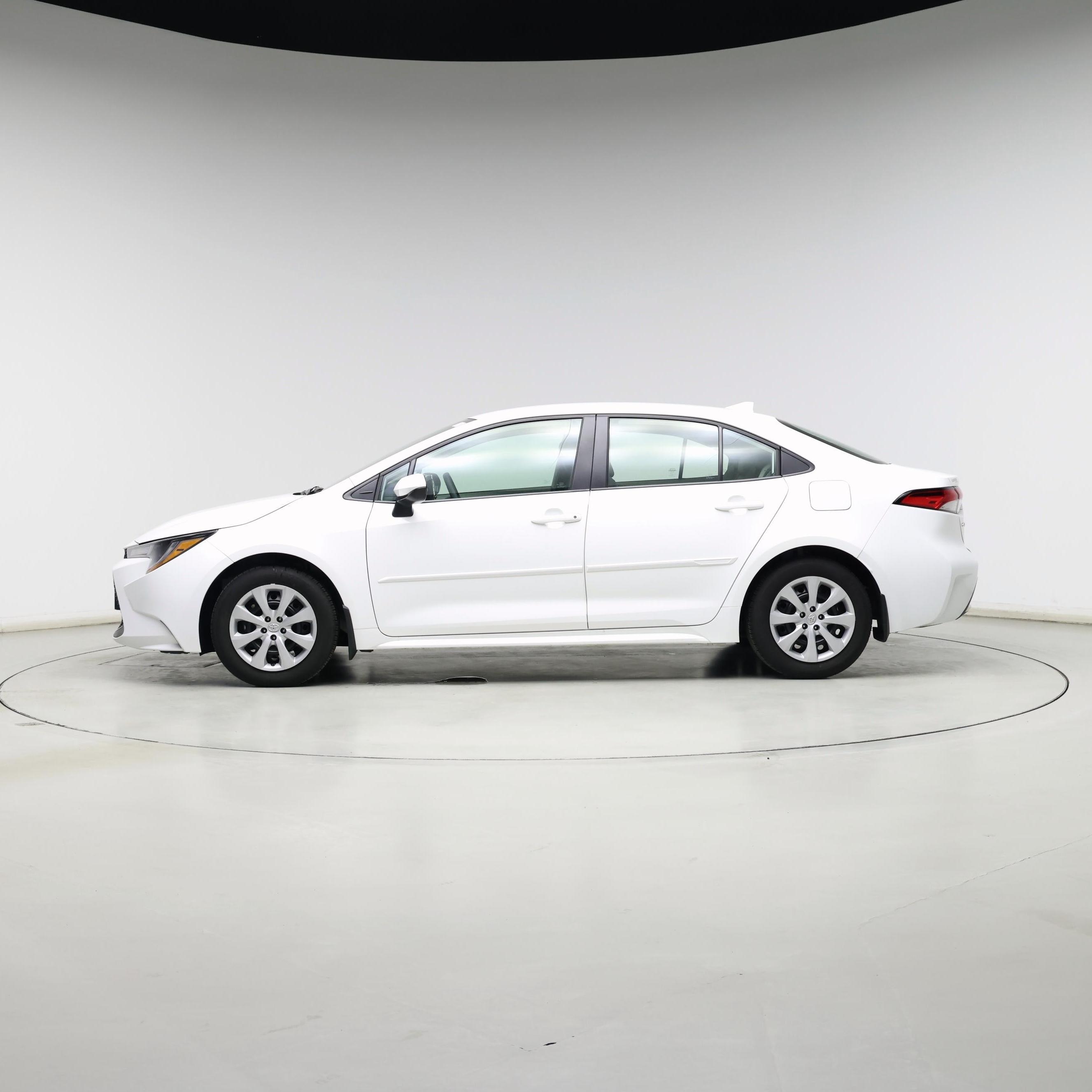 Thumbnail: 2022 Toyota Corolla - 3