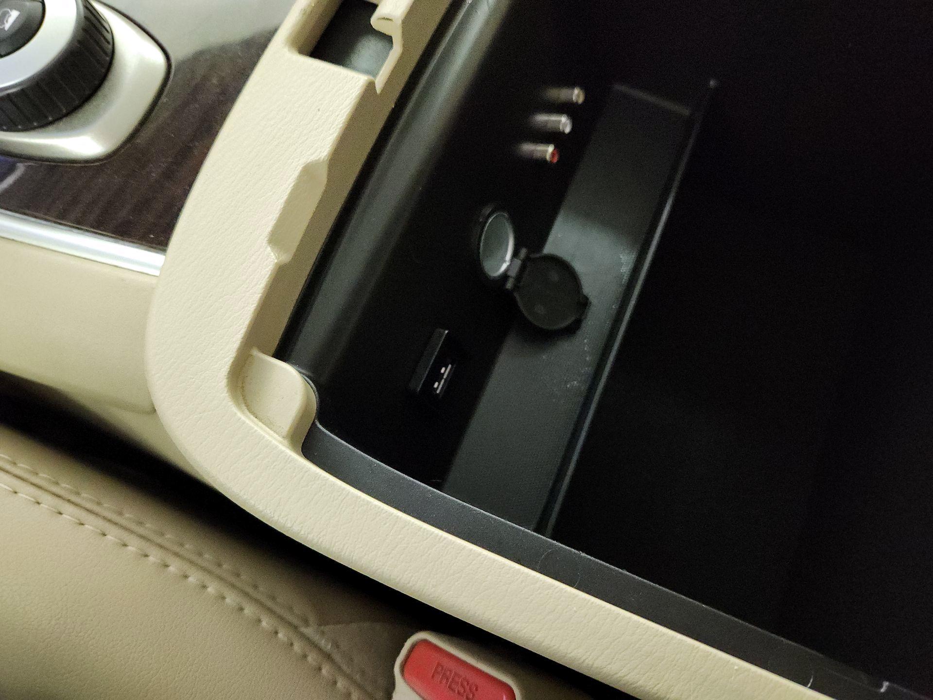 Thumbnail: 2016 Nissan Pathfinder - 19