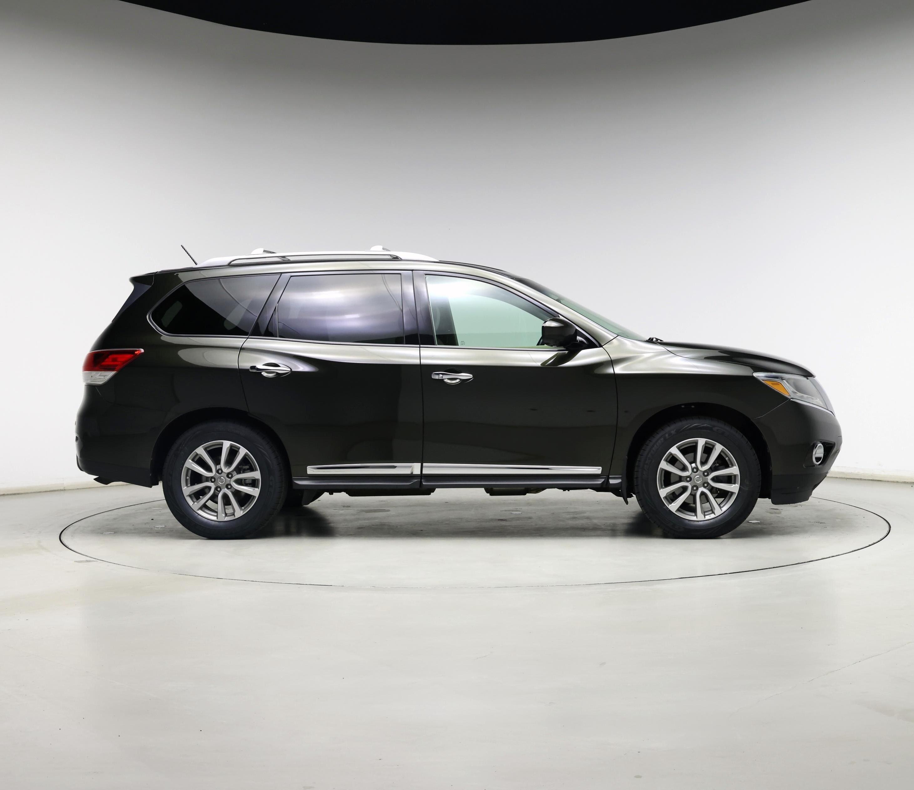 Thumbnail: 2016 Nissan Pathfinder - 7
