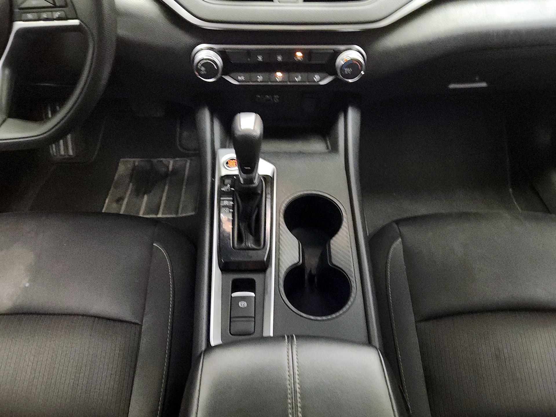 Thumbnail: 2019 Nissan Altima - 17