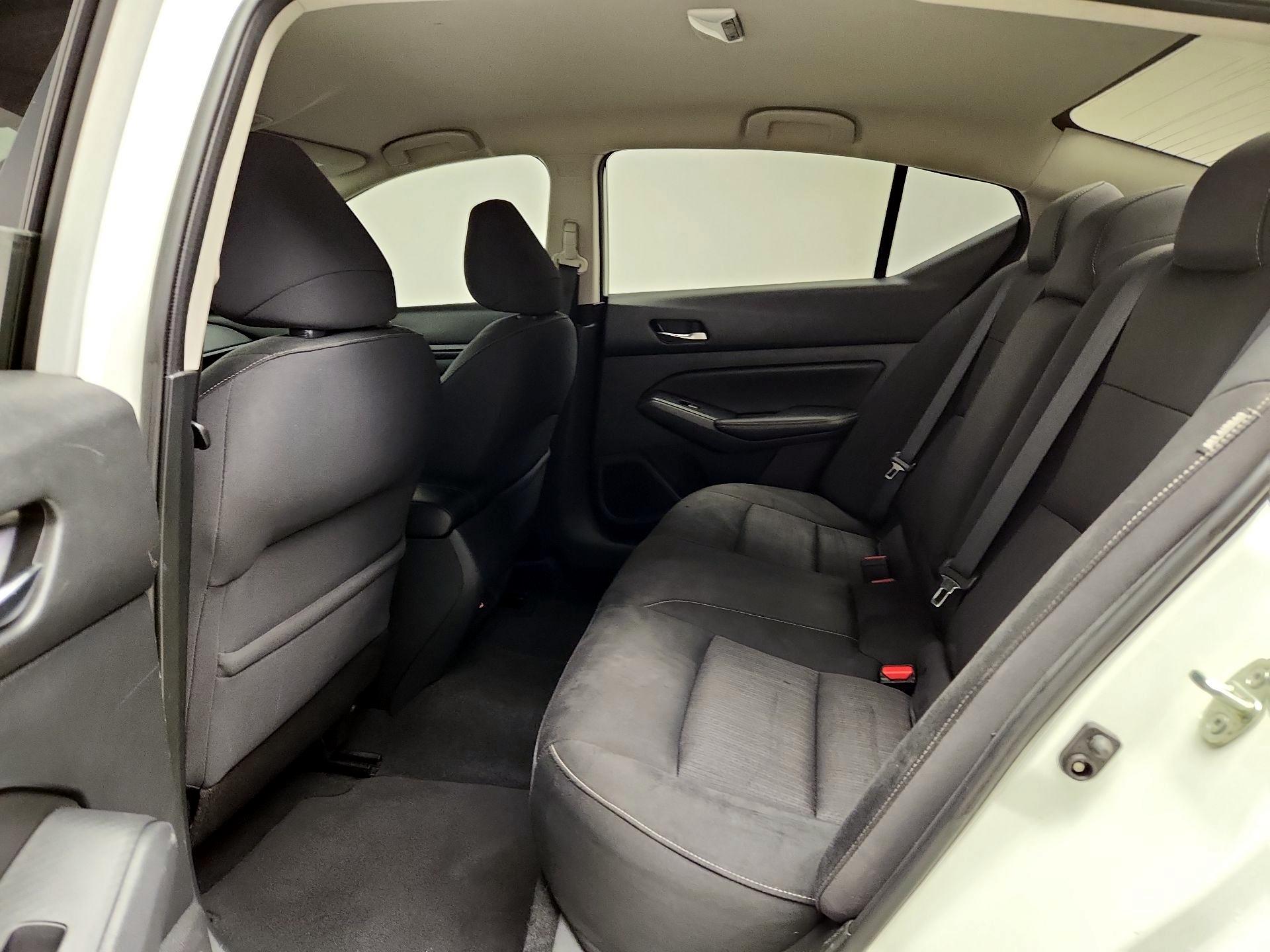 Thumbnail: 2019 Nissan Altima - 19