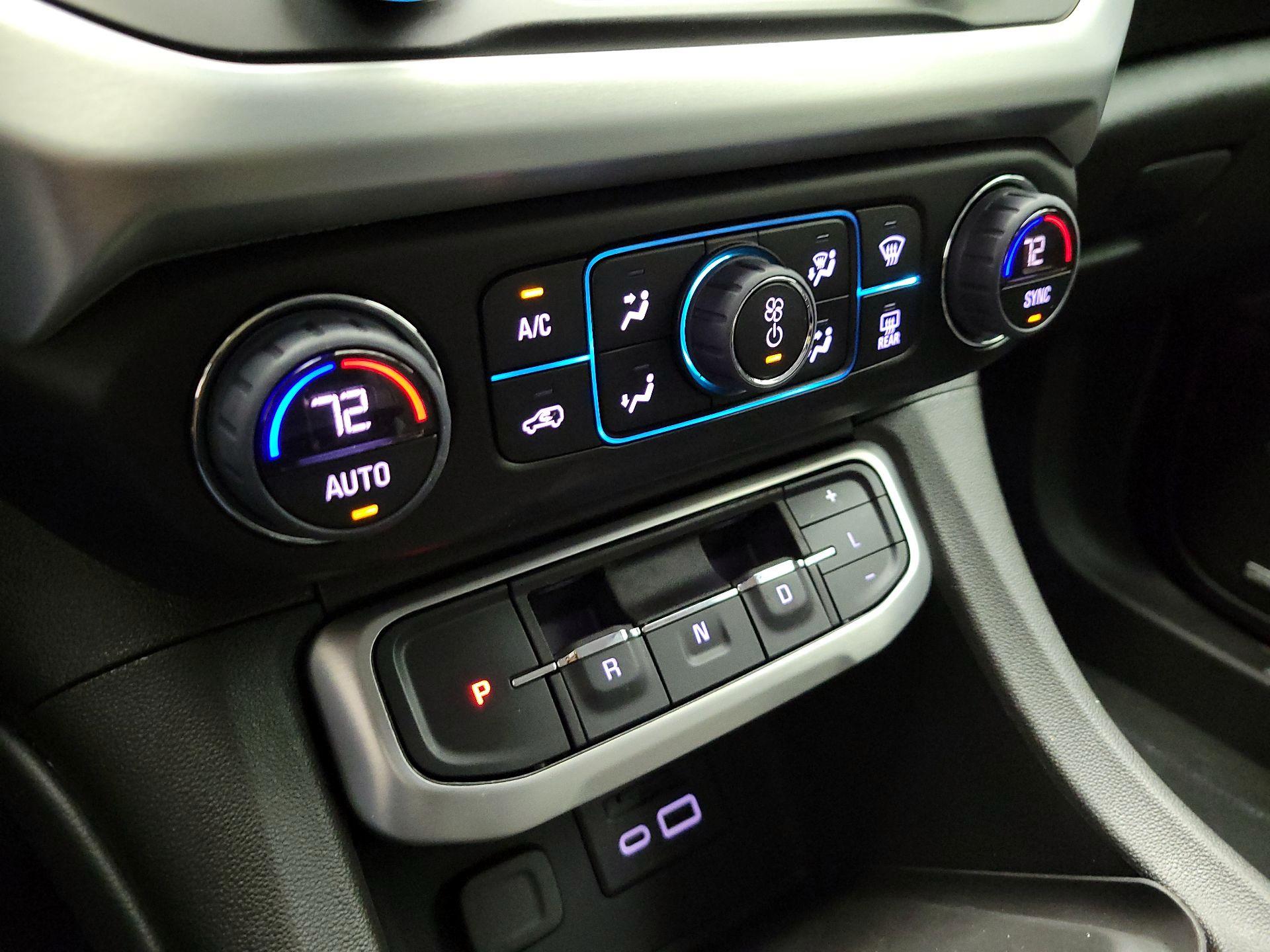 Thumbnail: 2023 GMC Acadia - 16