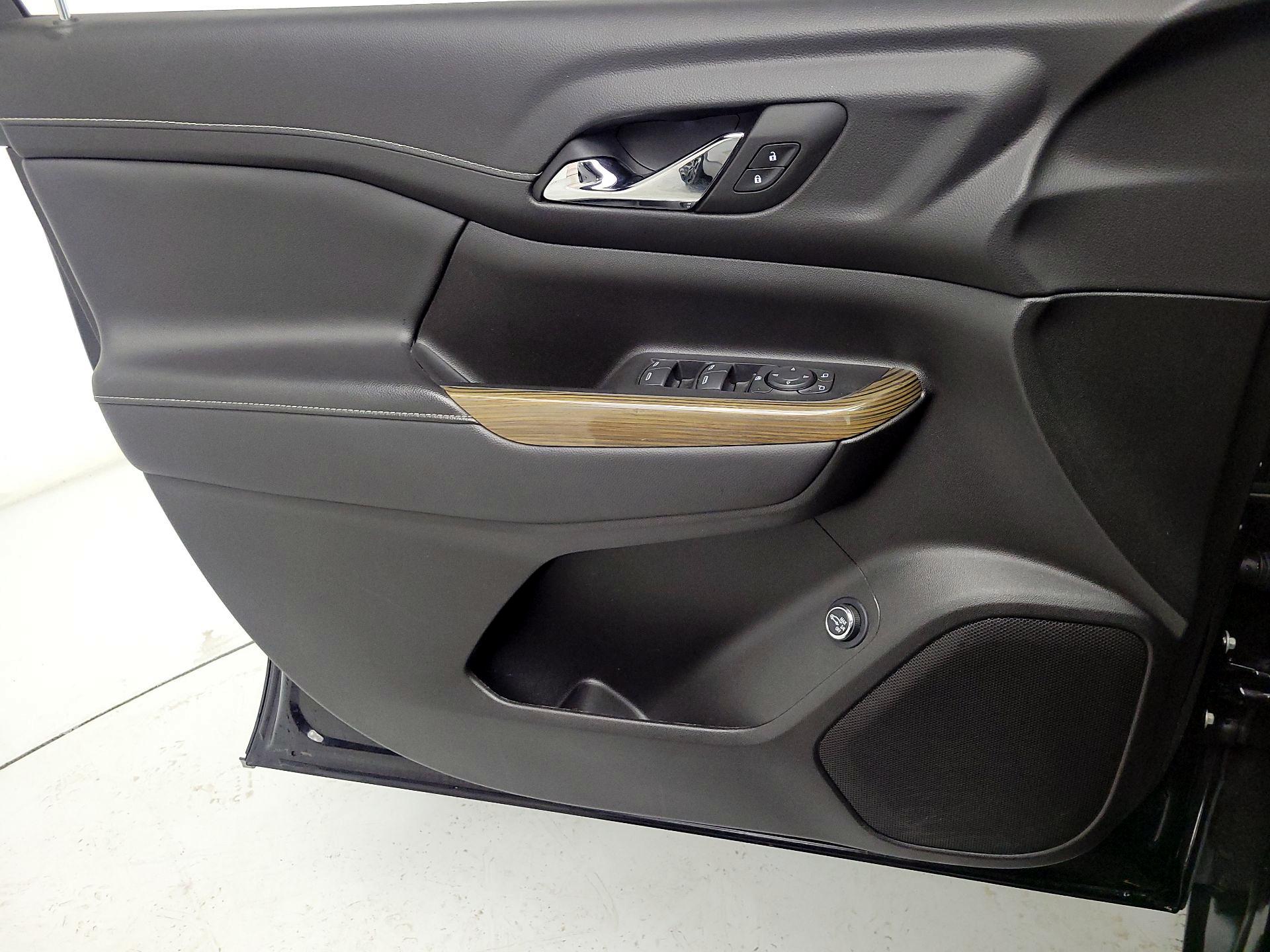 Thumbnail: 2023 GMC Acadia - 12