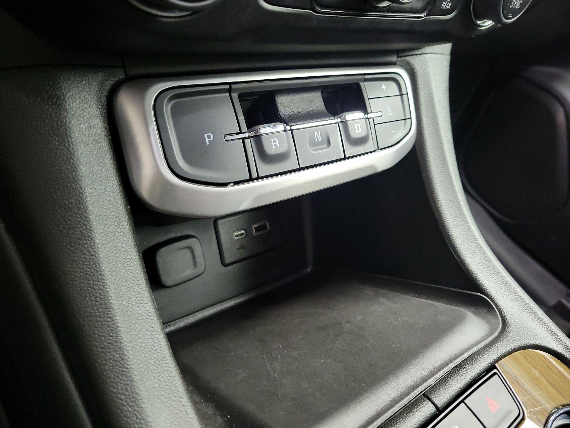 Thumbnail: 2023 GMC Acadia - 15