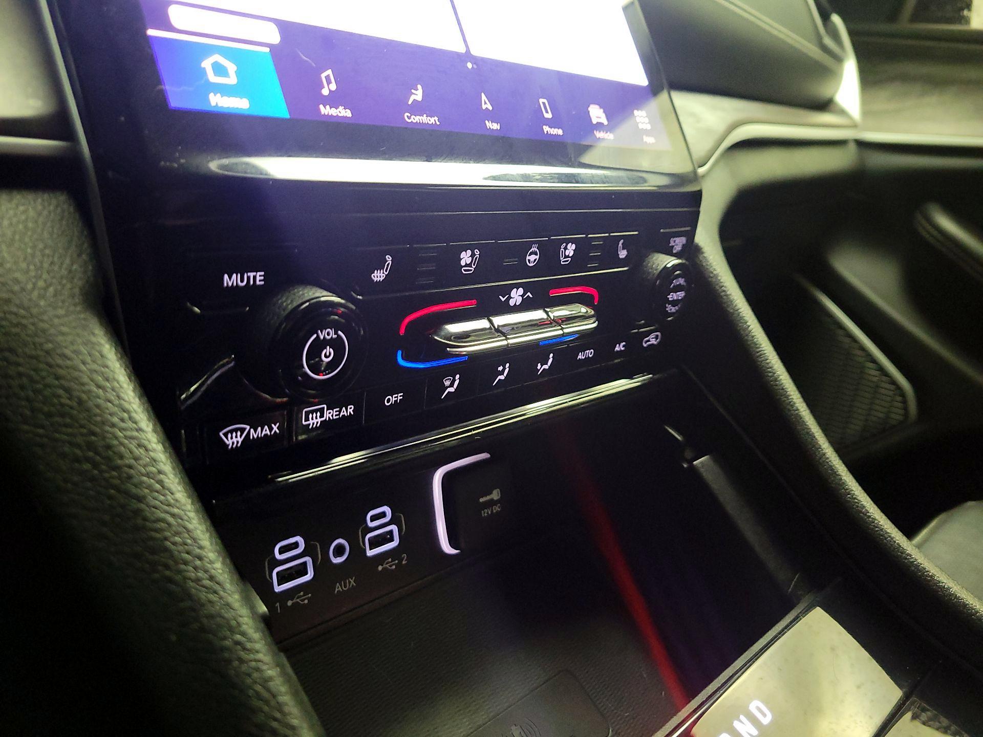 Thumbnail: 2023 Jeep Grand Cherokee - 14